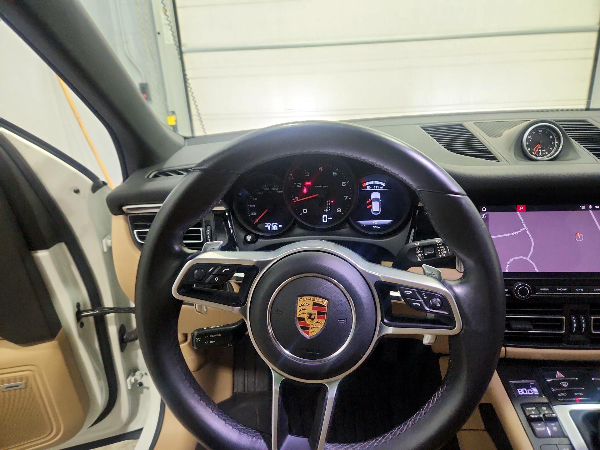 Thumbnail: 2021 Porsche Macan - 10