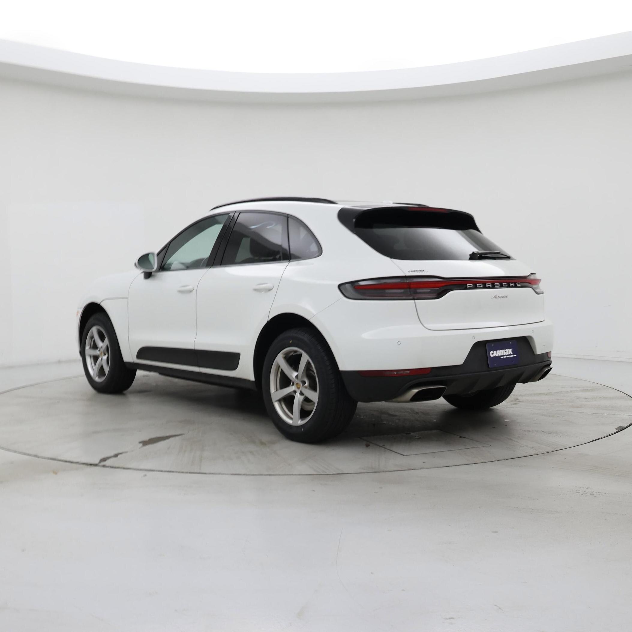Thumbnail: 2021 Porsche Macan - 2
