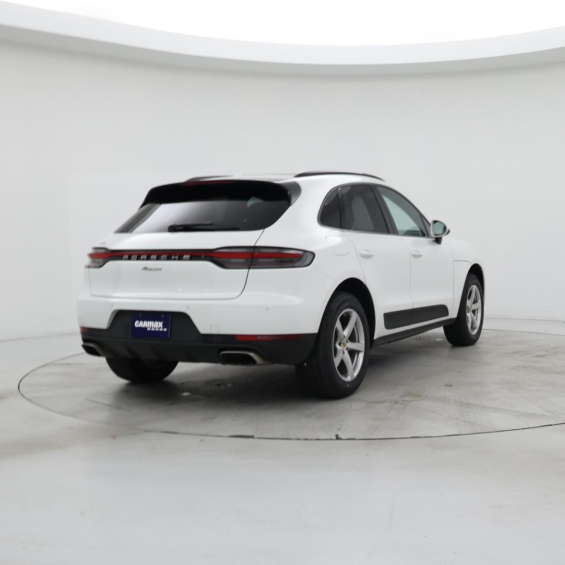 Thumbnail: 2021 Porsche Macan - 8