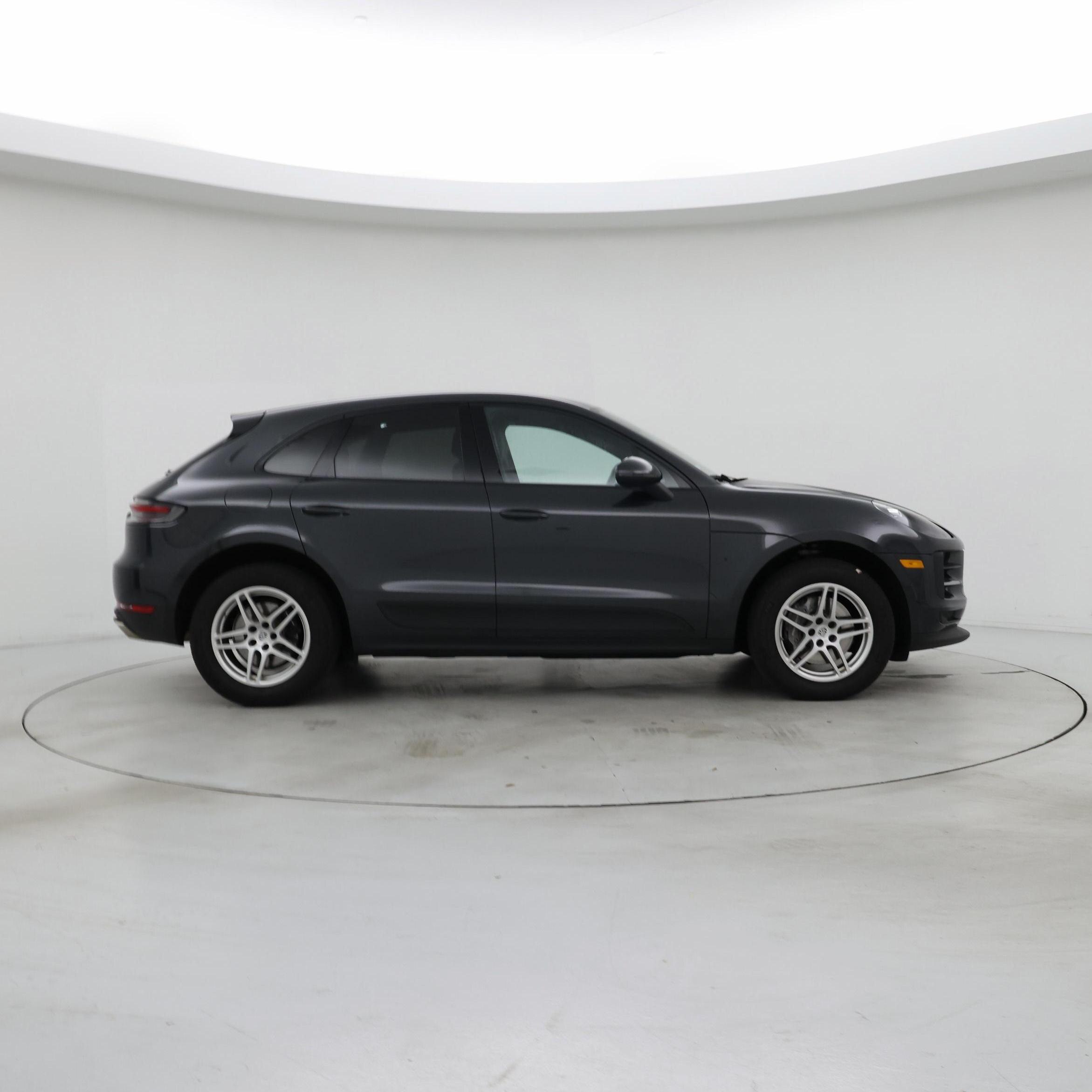 Thumbnail: 2021 Porsche Macan - 7