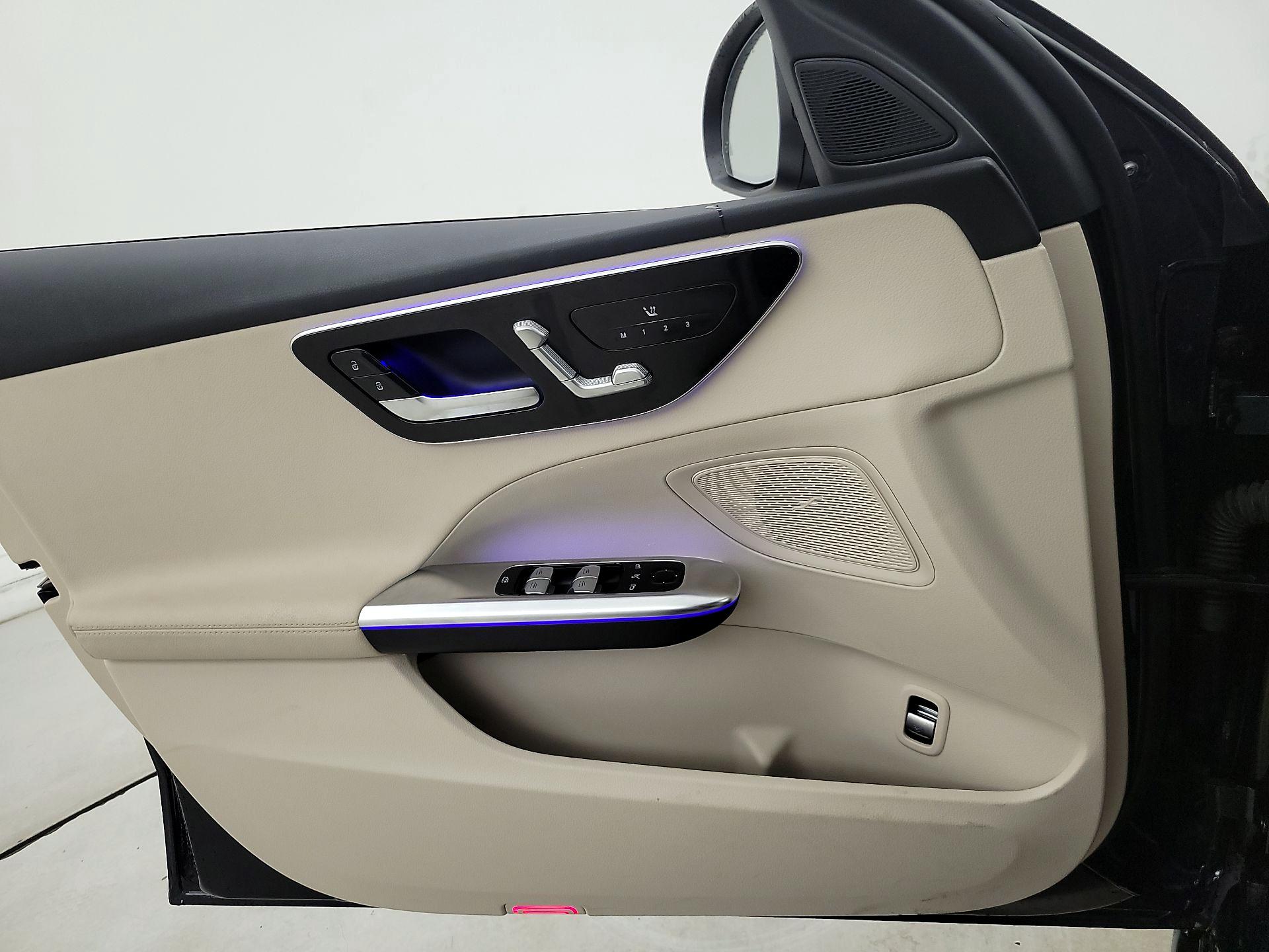 Thumbnail: 2023 Mercedes-Benz C-Class - 12