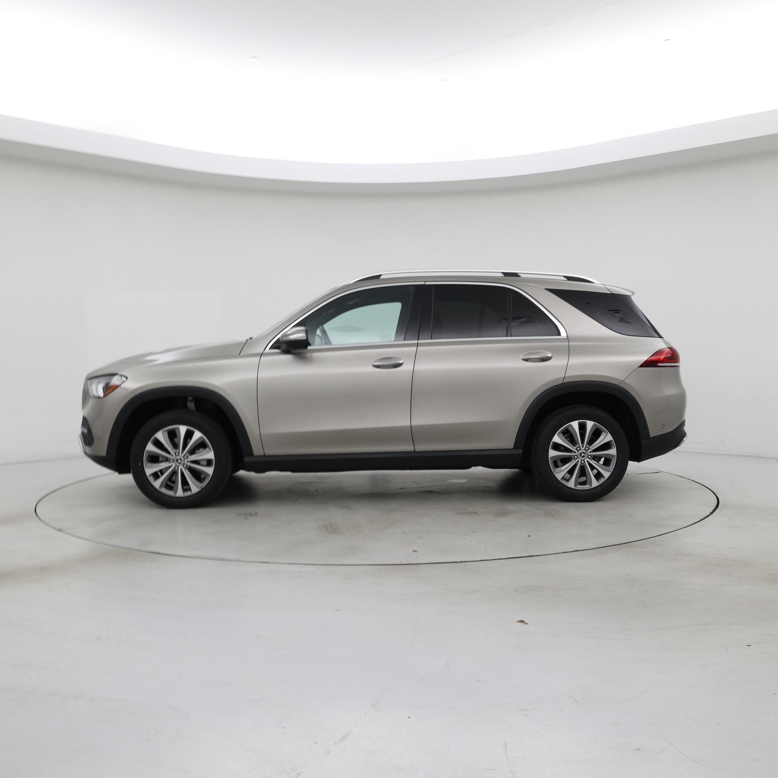 Thumbnail: 2022 Mercedes-Benz GLE - 3