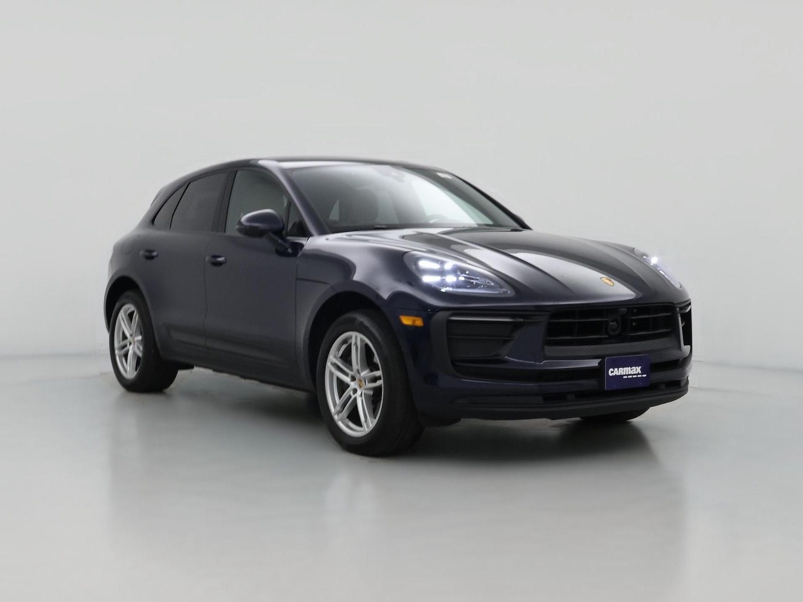2023 Porsche Macan T
