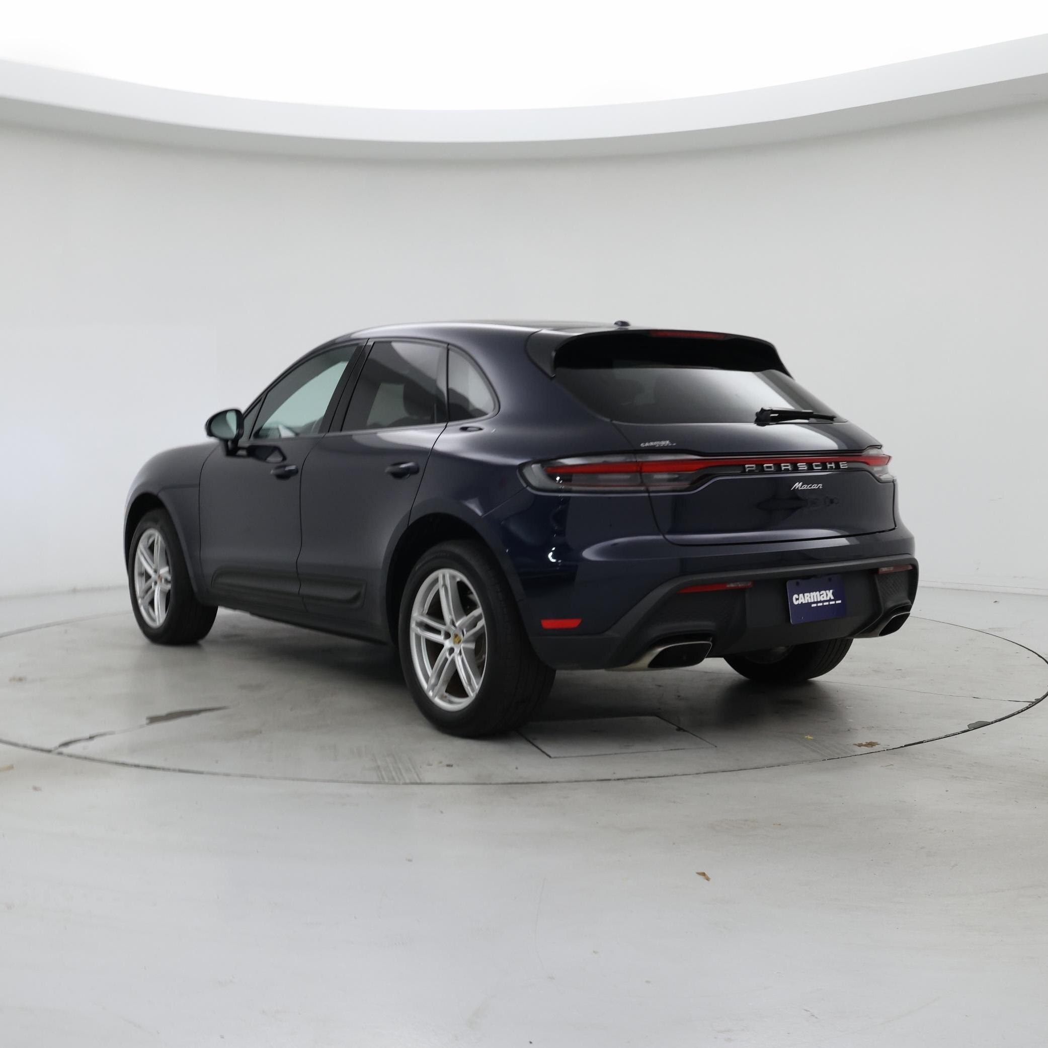 Thumbnail: 2023 Porsche Macan - 2
