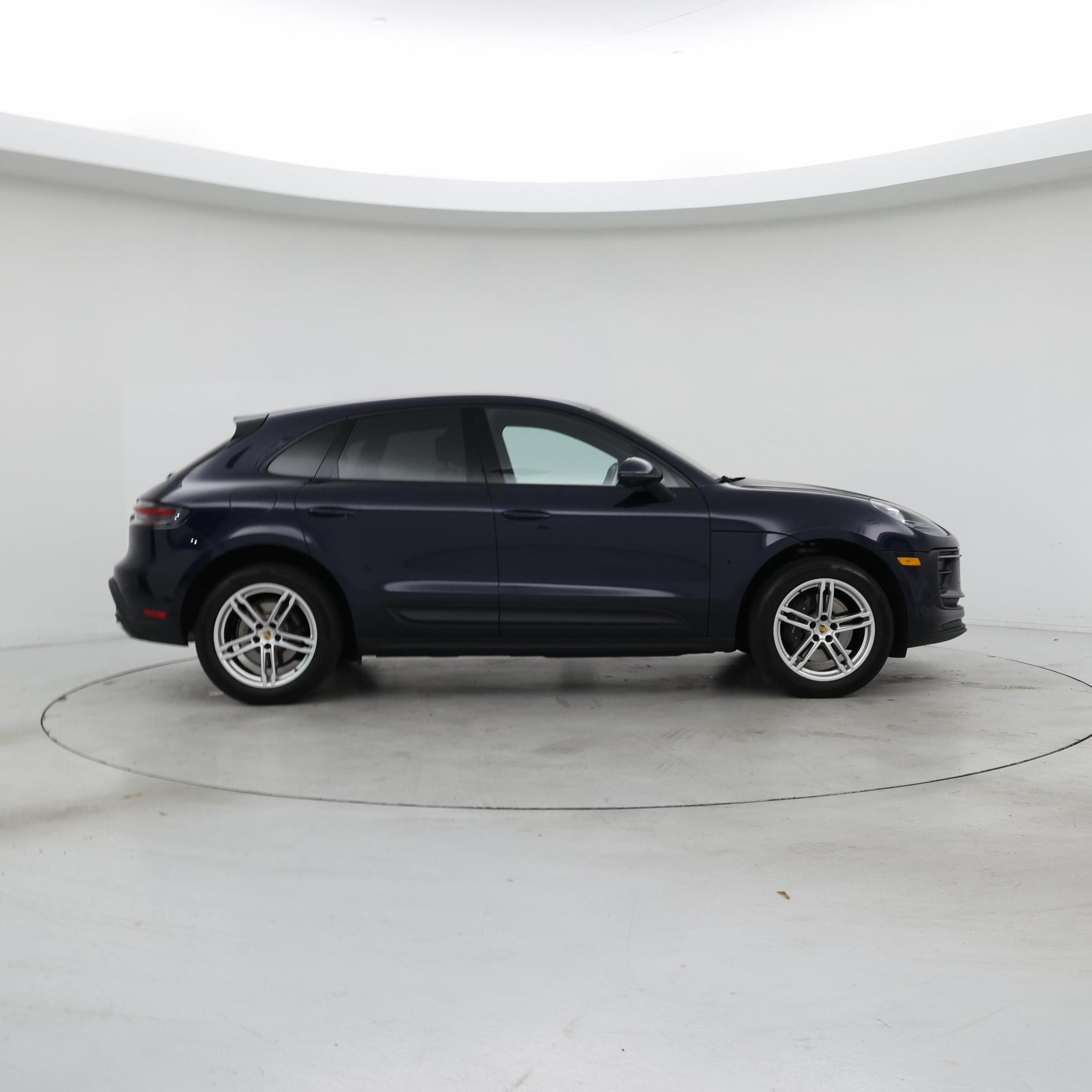 Thumbnail: 2023 Porsche Macan - 7