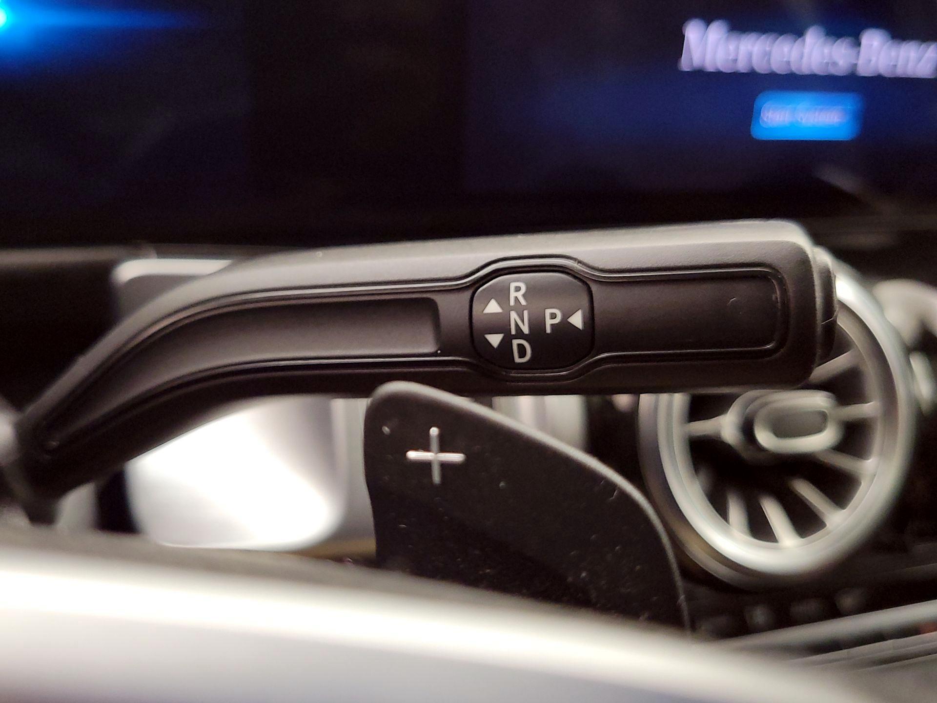 Thumbnail: 2022 Mercedes-Benz GLB - 17