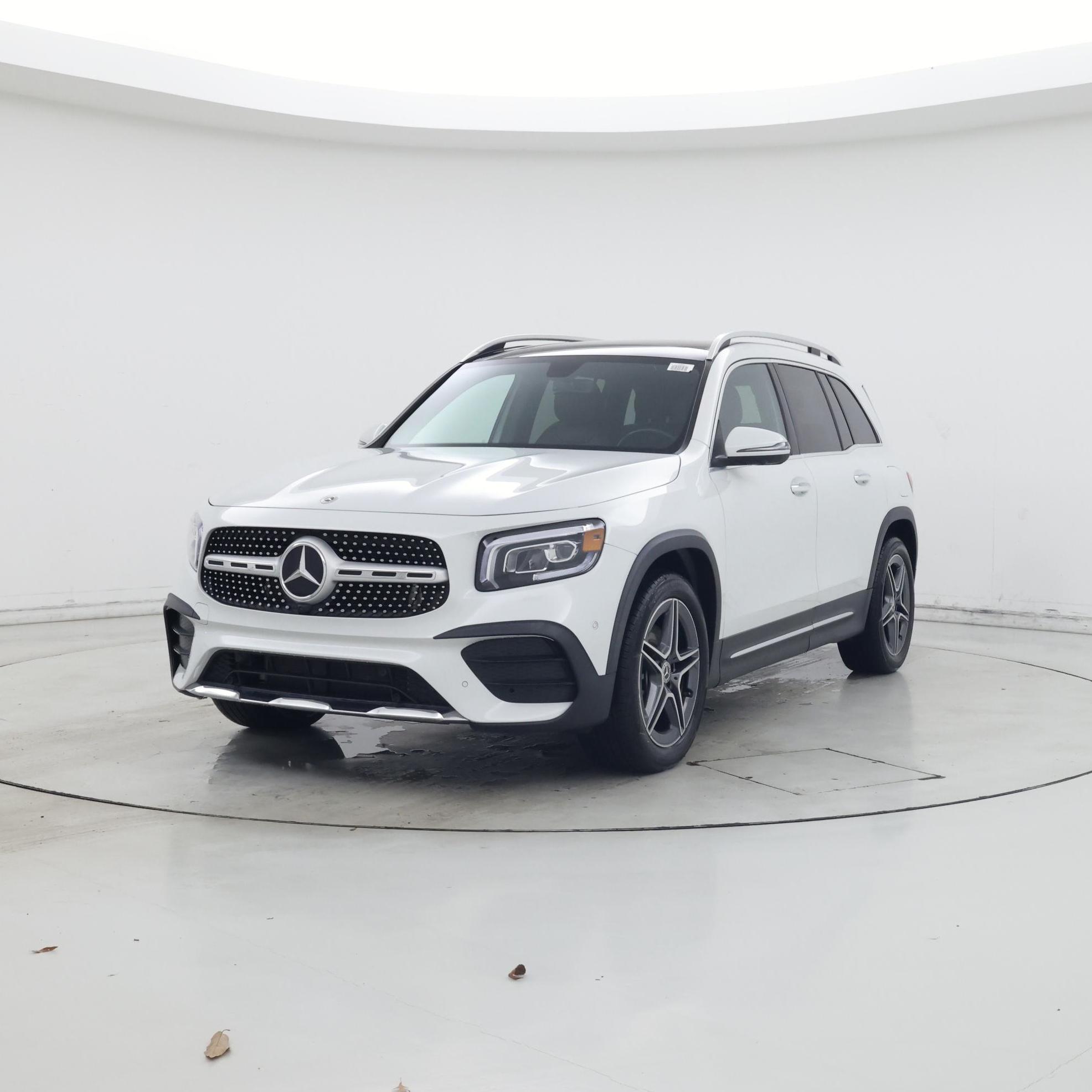 Thumbnail: 2022 Mercedes-Benz GLB - 4
