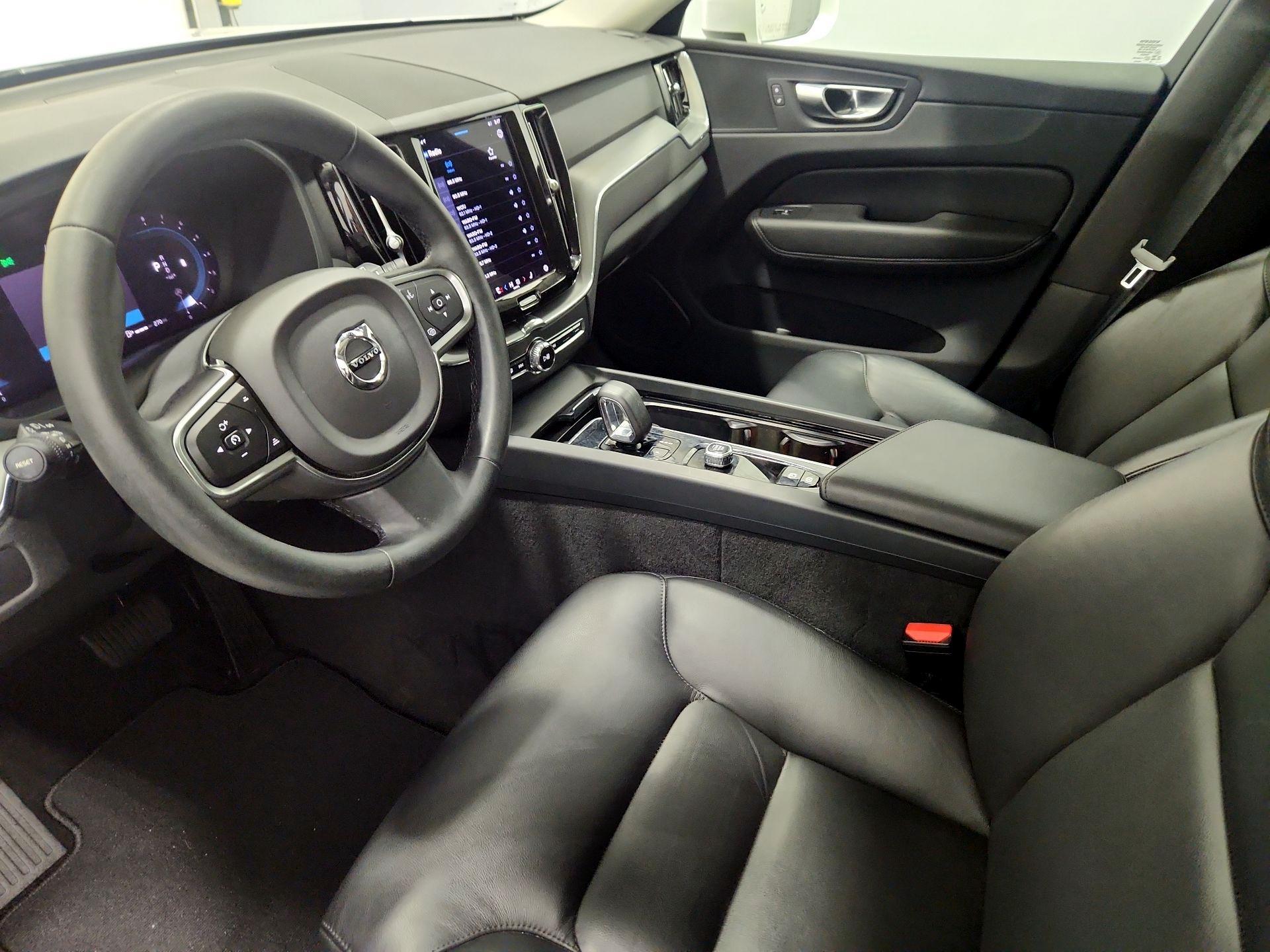 Thumbnail: 2023 Volvo XC60 - 11