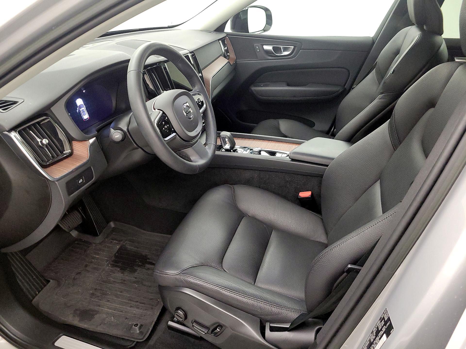 Thumbnail: 2023 Volvo XC60 - 11