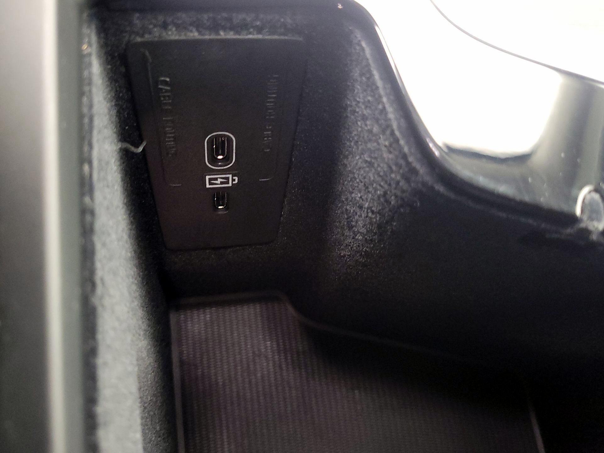 Thumbnail: 2023 Volvo XC60 - 19