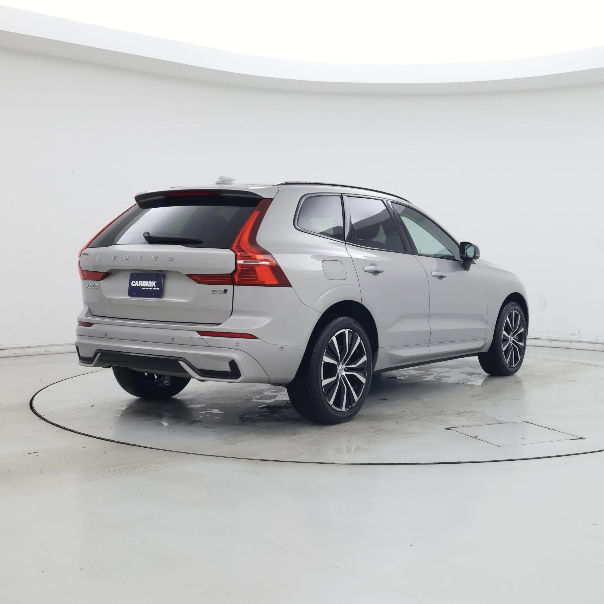 Thumbnail: 2023 Volvo XC60 - 8