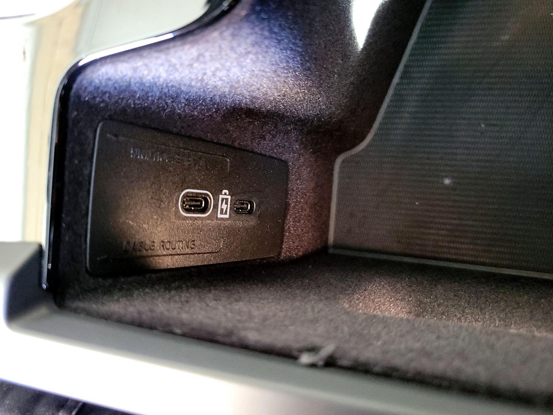 Thumbnail: 2023 Volvo S60 - 19