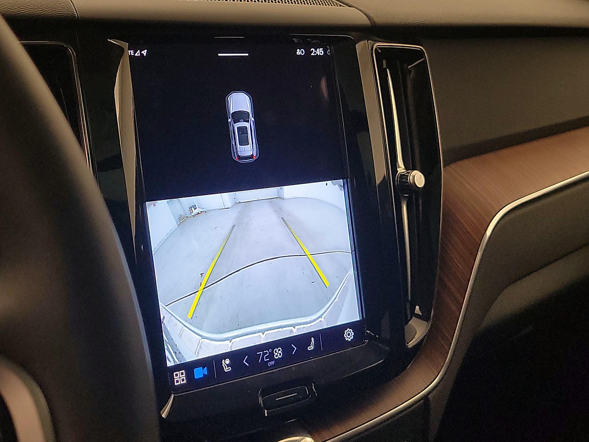 Thumbnail: 2023 Volvo XC60 - 15