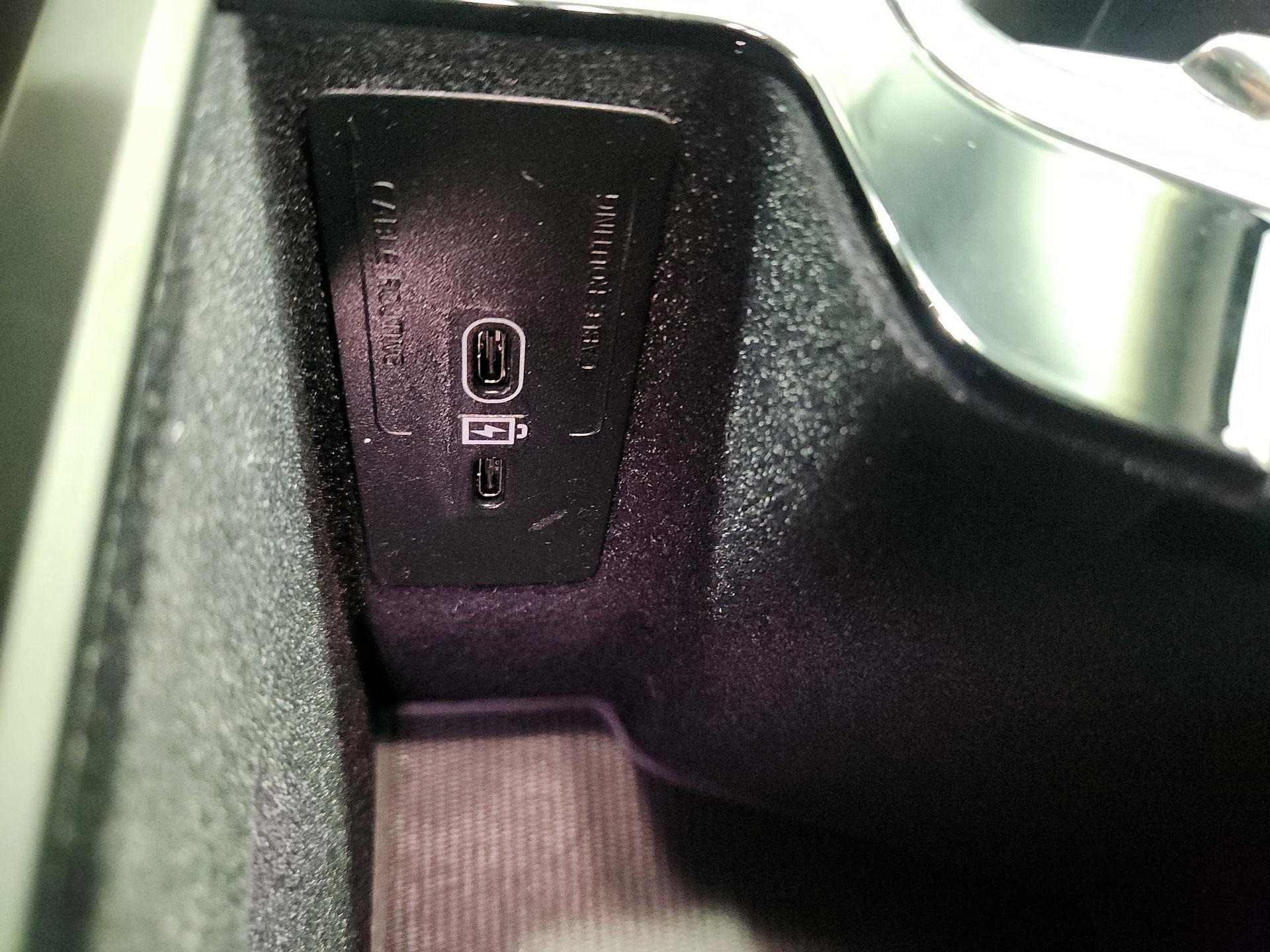 Thumbnail: 2025 Volvo XC90 - 19