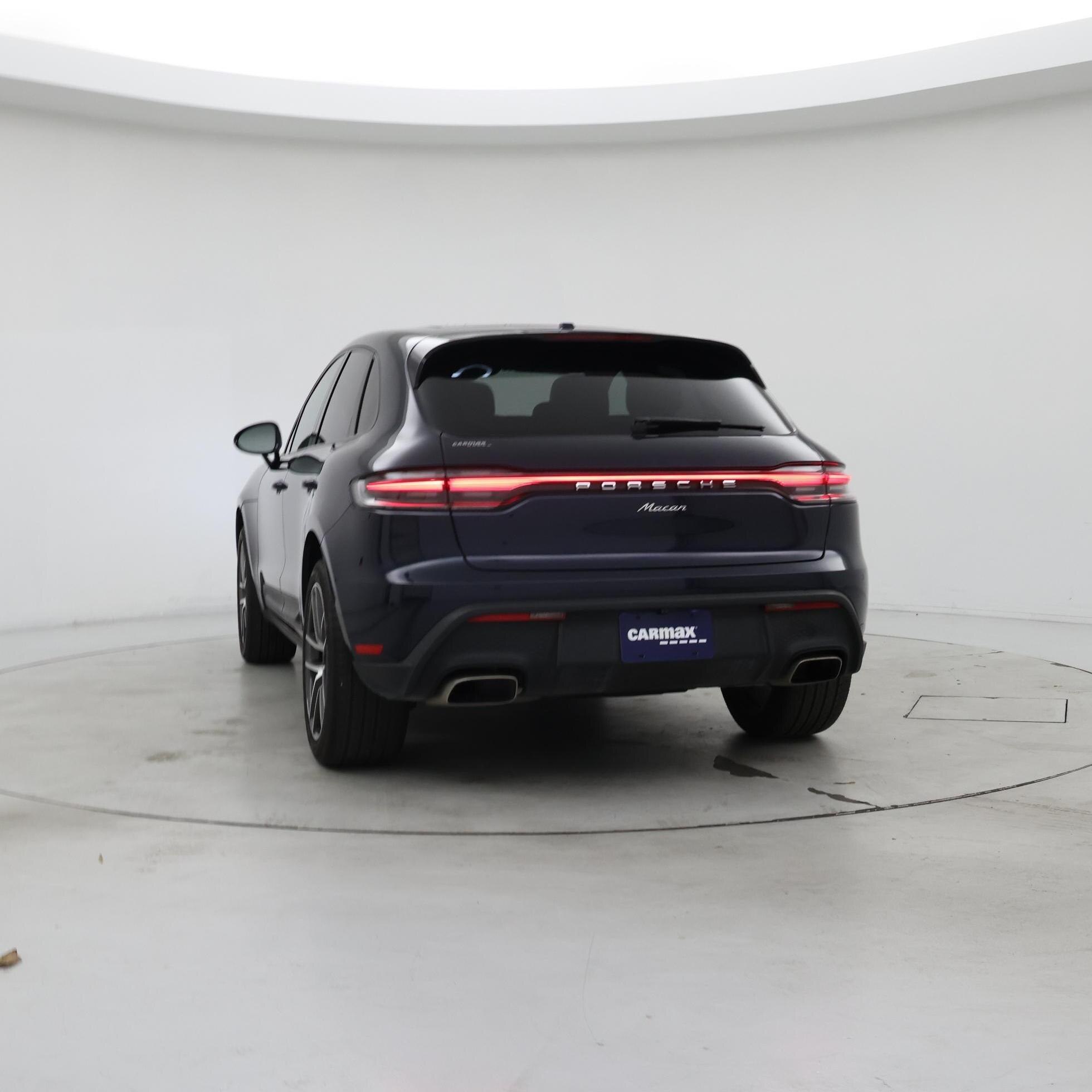 Thumbnail: 2023 Porsche Macan - 3