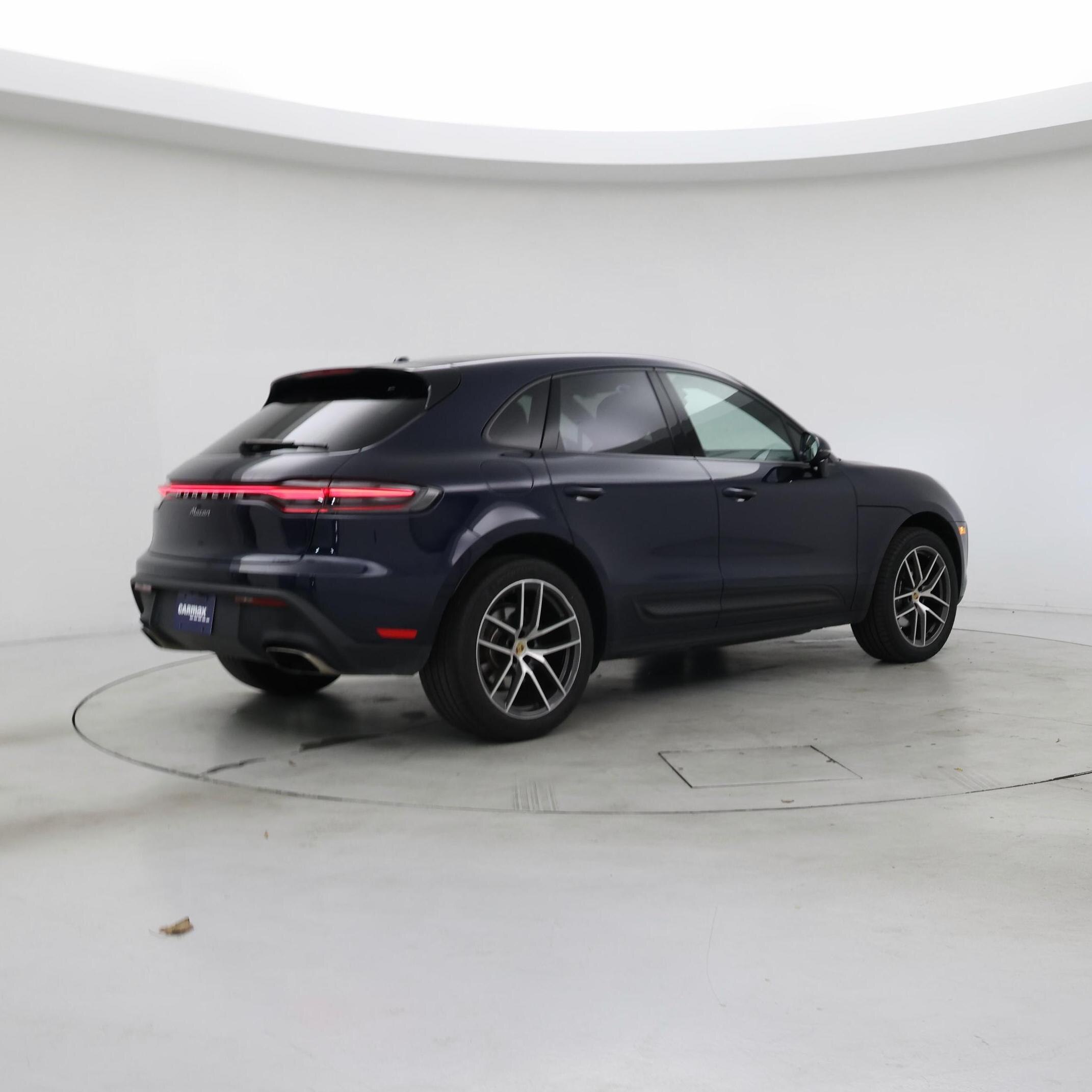 Thumbnail: 2023 Porsche Macan - 6
