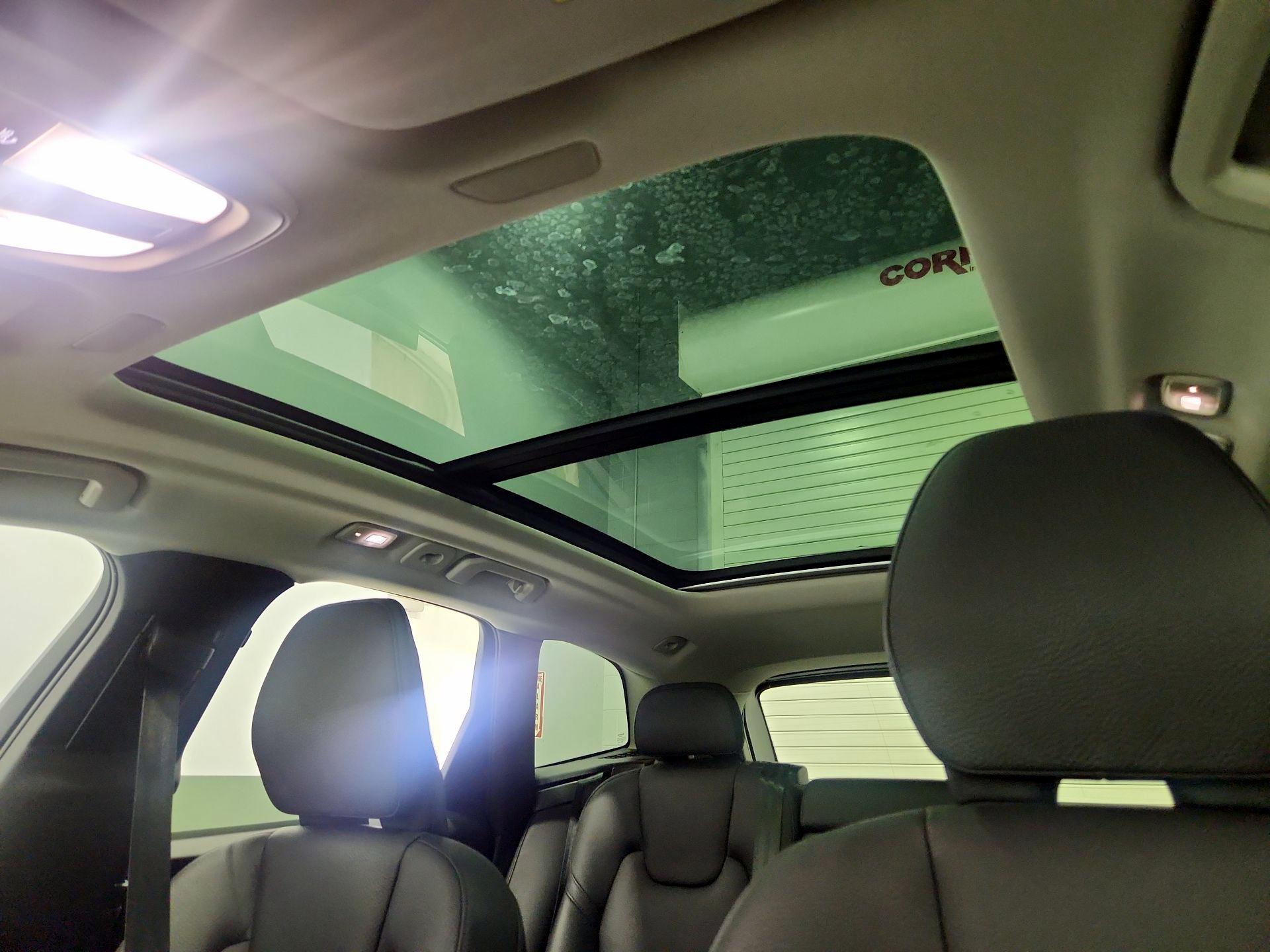 Thumbnail: 2023 Volvo XC60 - 20