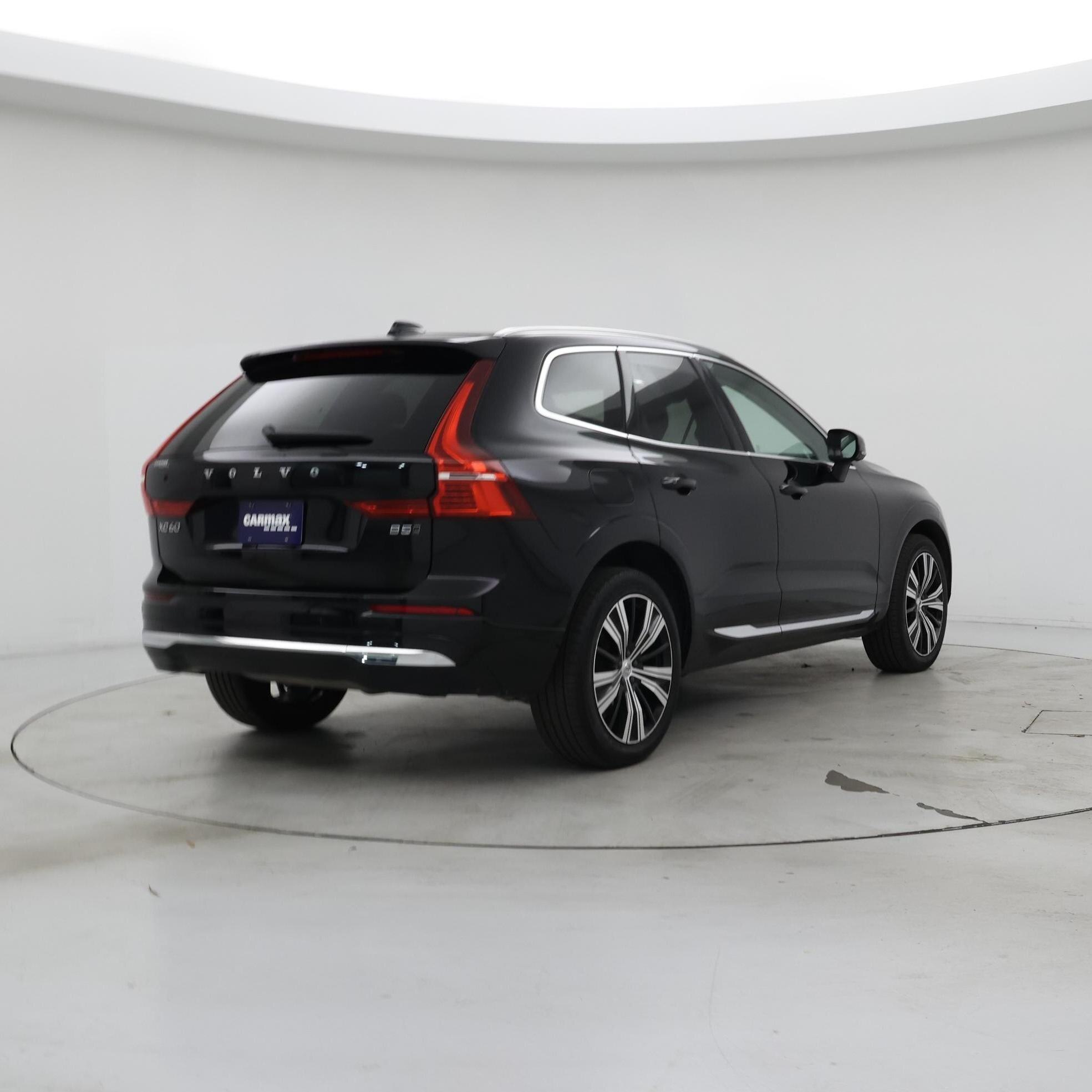 Thumbnail: 2023 Volvo XC60 - 8