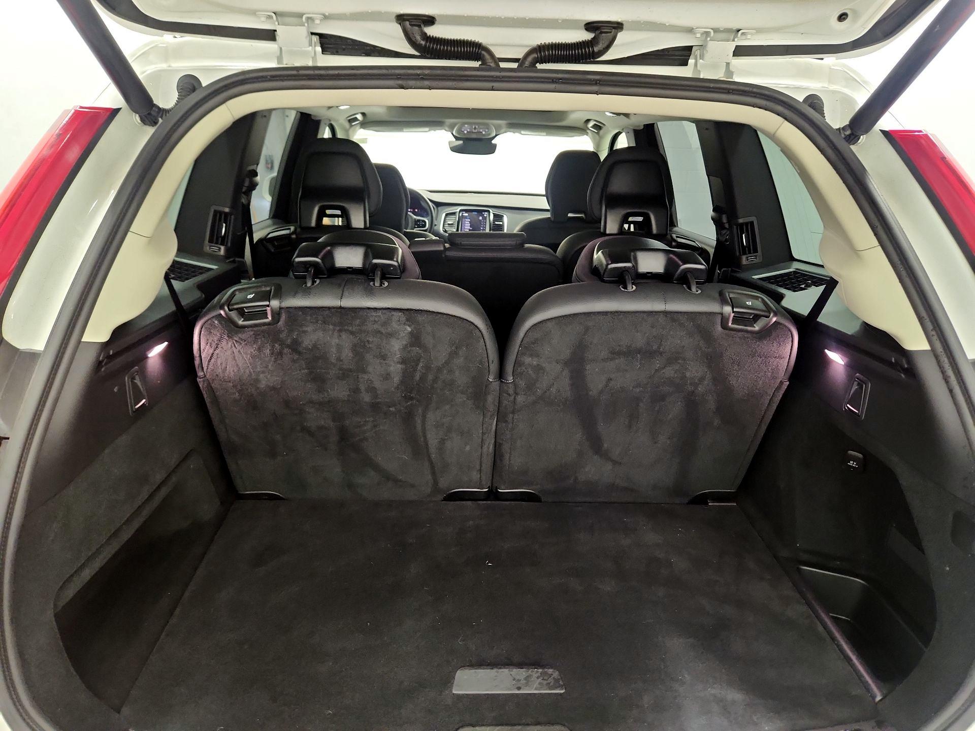 Thumbnail: 2025 Volvo XC90 - 19