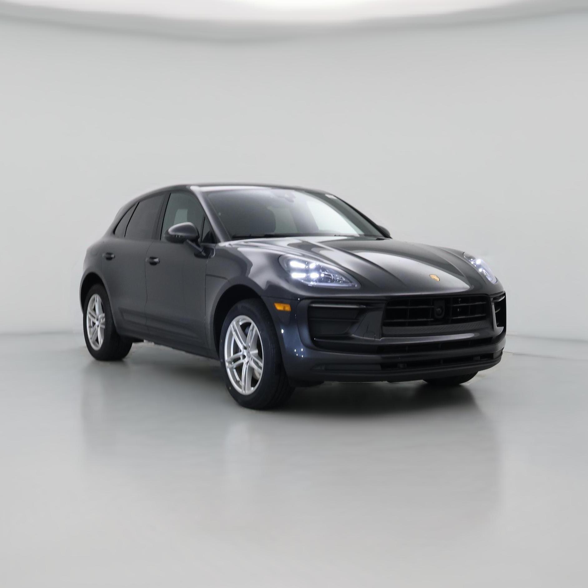 Thumbnail: 2023 Porsche Macan - 1