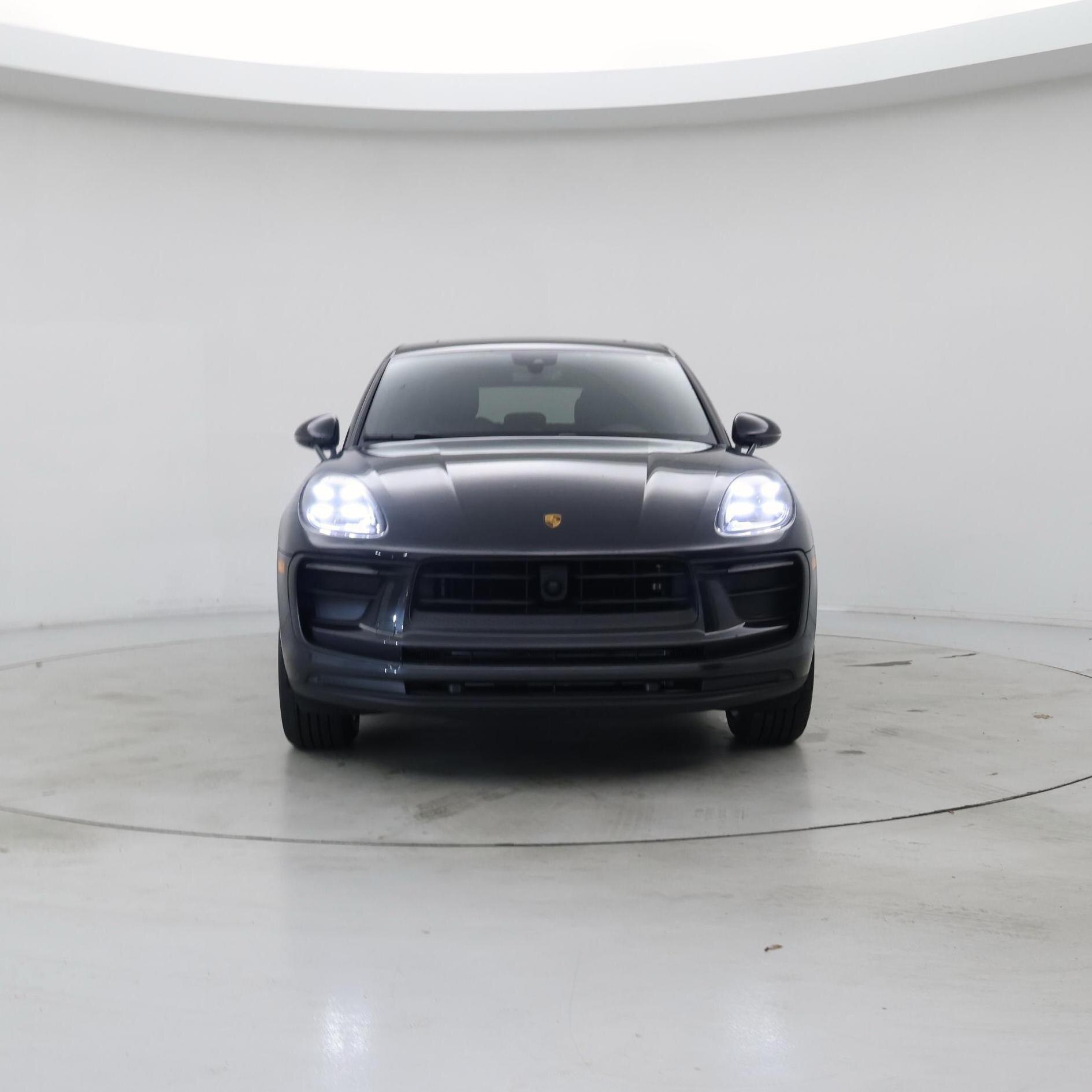 Thumbnail: 2023 Porsche Macan - 5