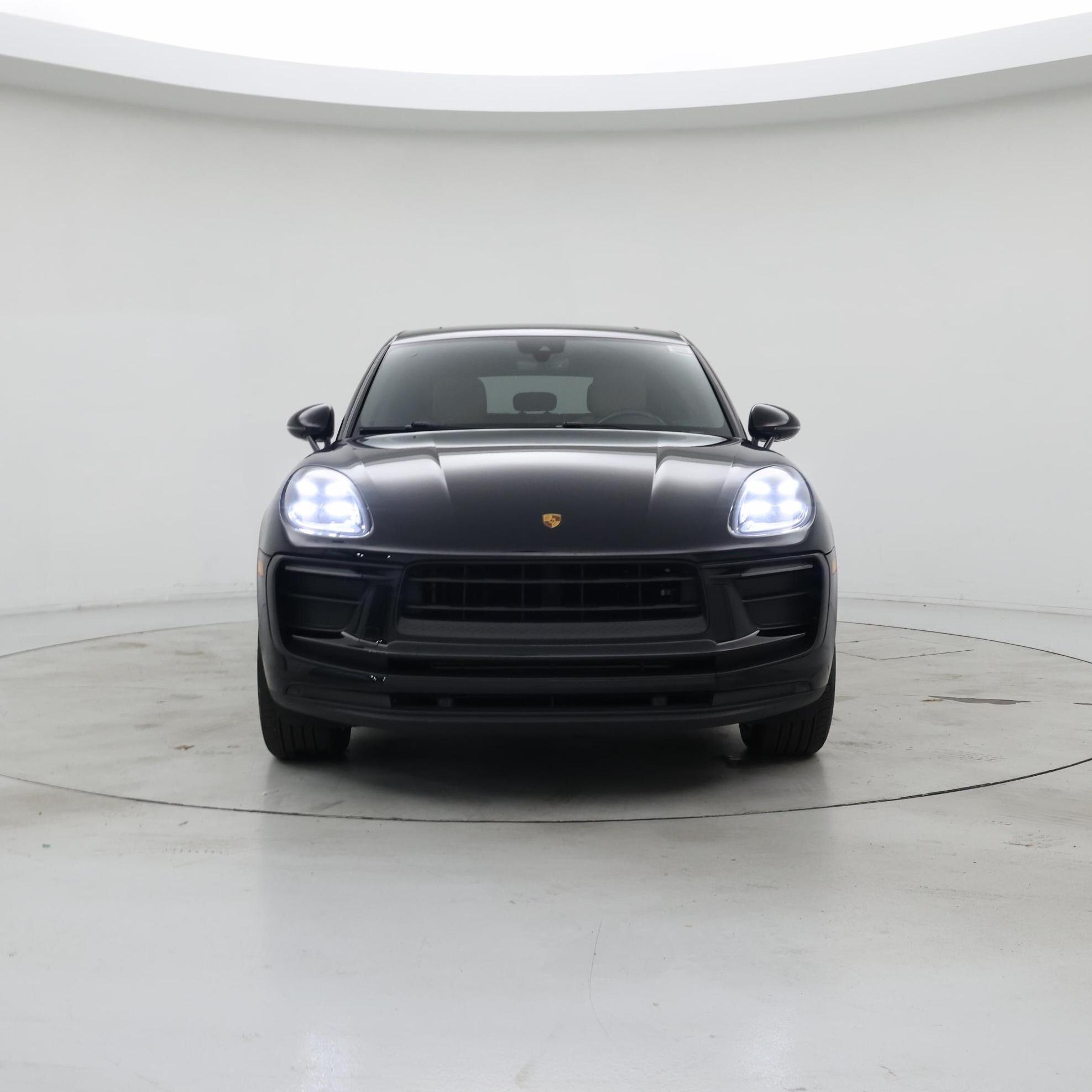 Thumbnail: 2022 Porsche Macan - 5