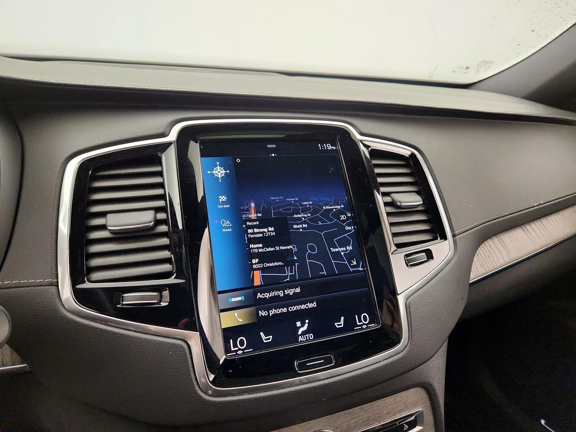 Thumbnail: 2022 Volvo XC90 - 14