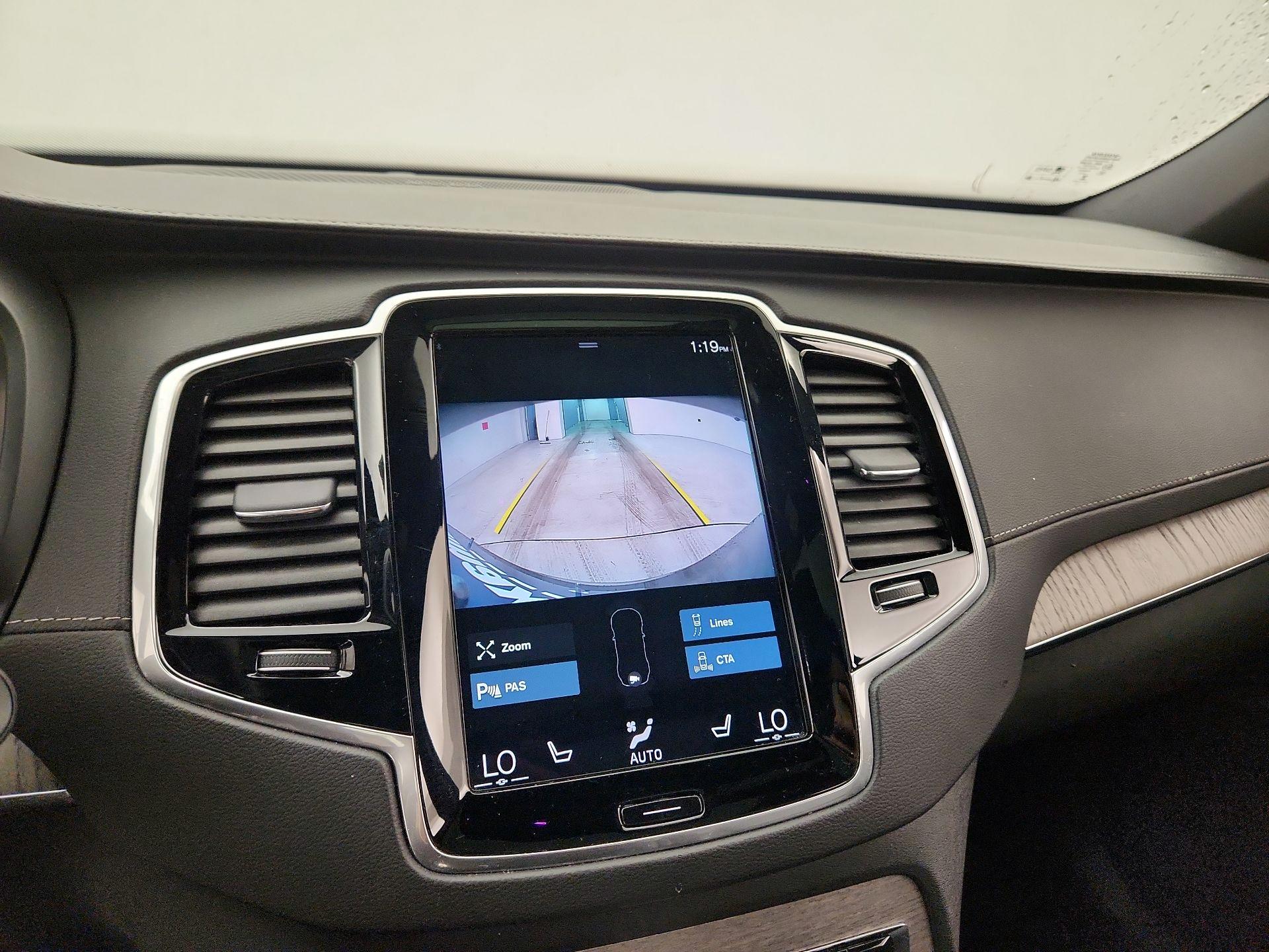 Thumbnail: 2022 Volvo XC90 - 15