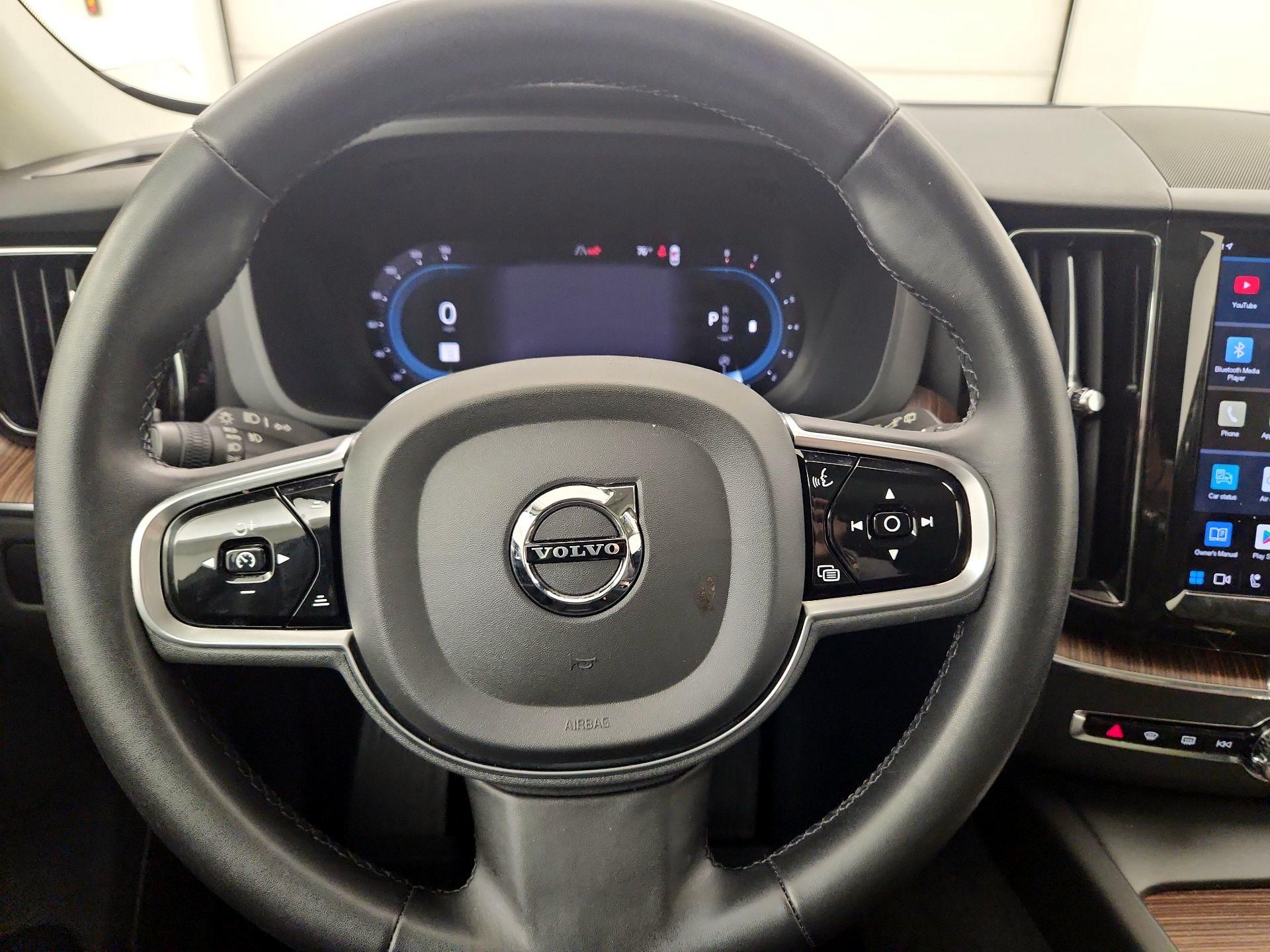 Thumbnail: 2023 Volvo XC60 - 10