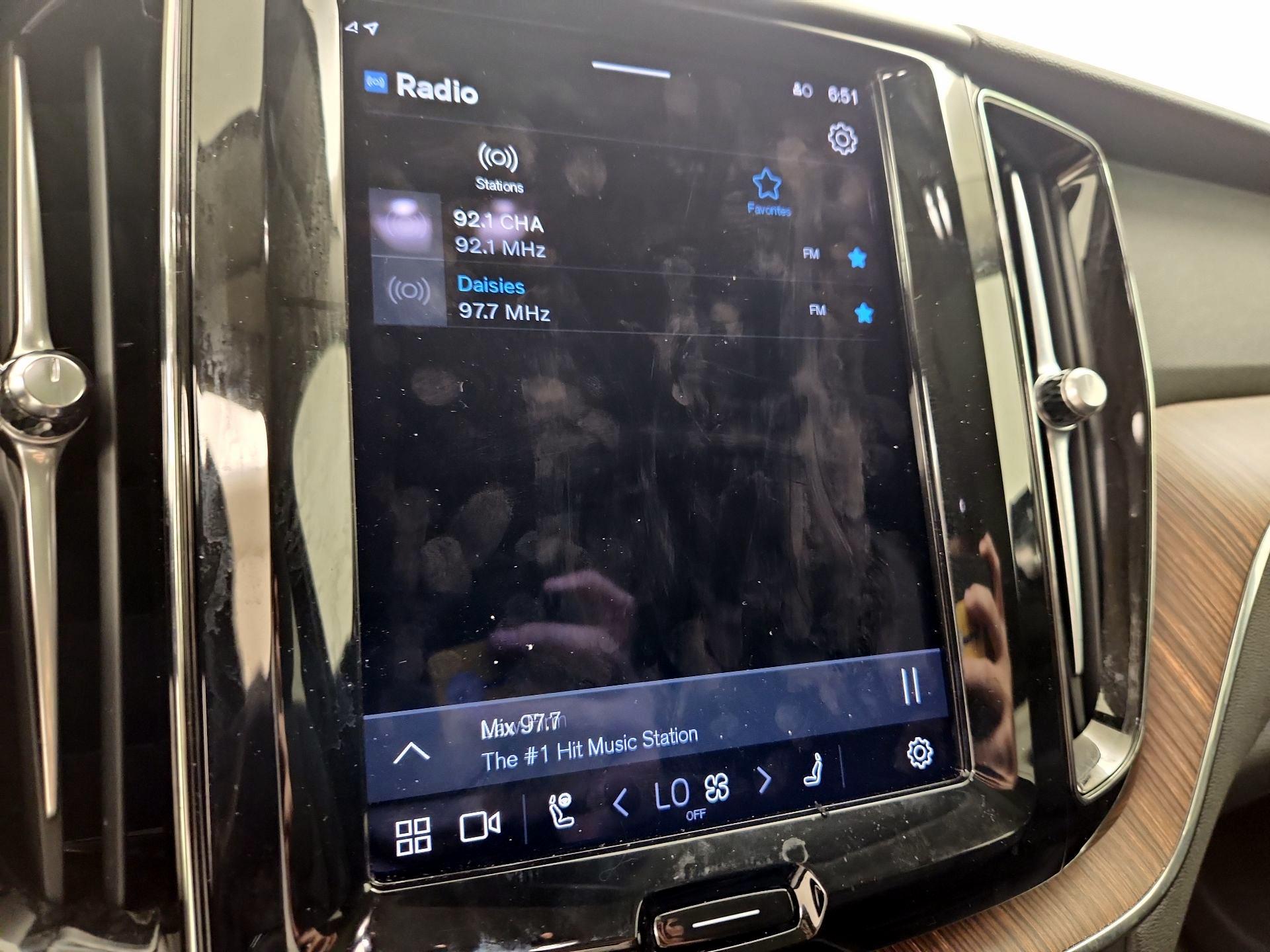 Thumbnail: 2023 Volvo XC60 - 15