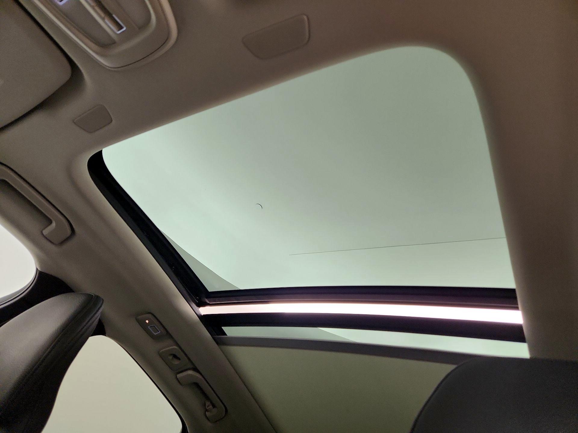 Thumbnail: 2023 Volvo XC60 - 19