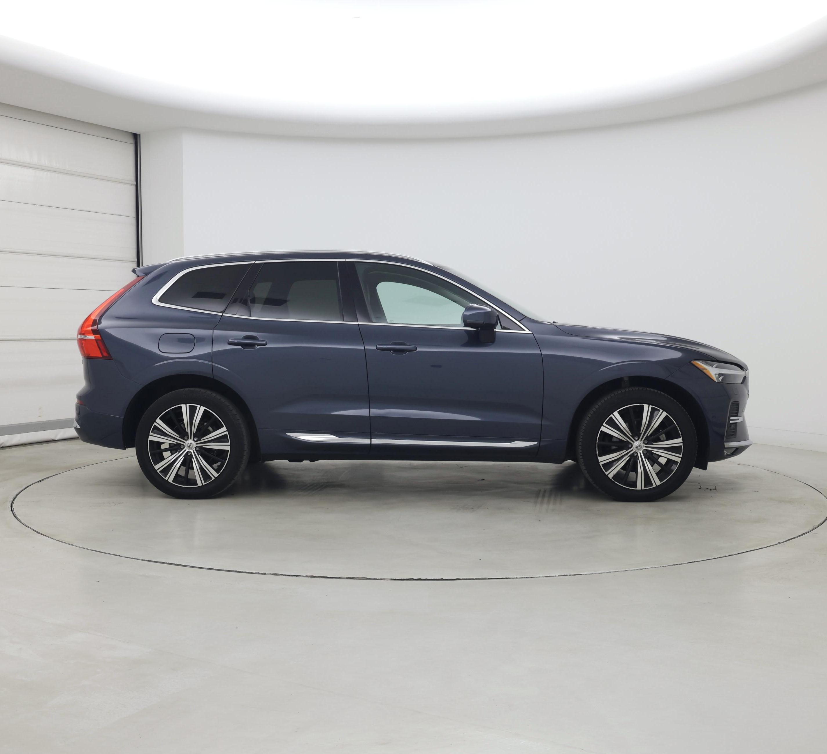 Thumbnail: 2023 Volvo XC60 - 7