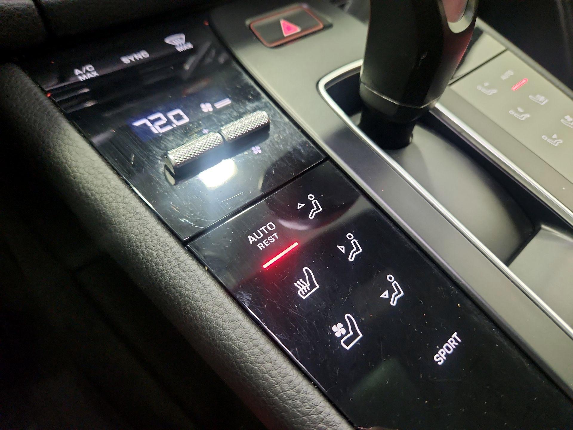 Thumbnail: 2023 Porsche Macan - 17