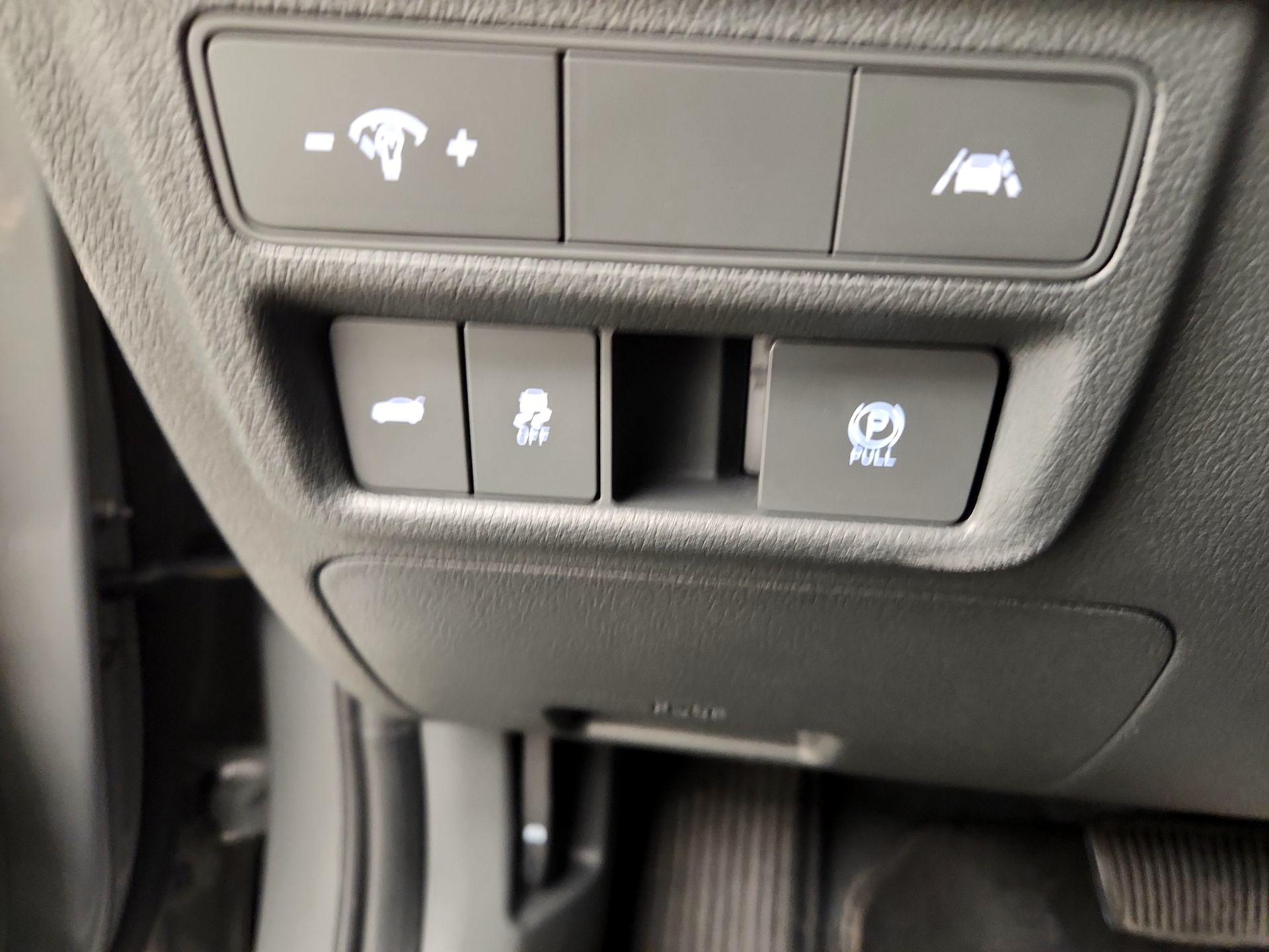 Thumbnail: 2023 Hyundai Sonata - 13