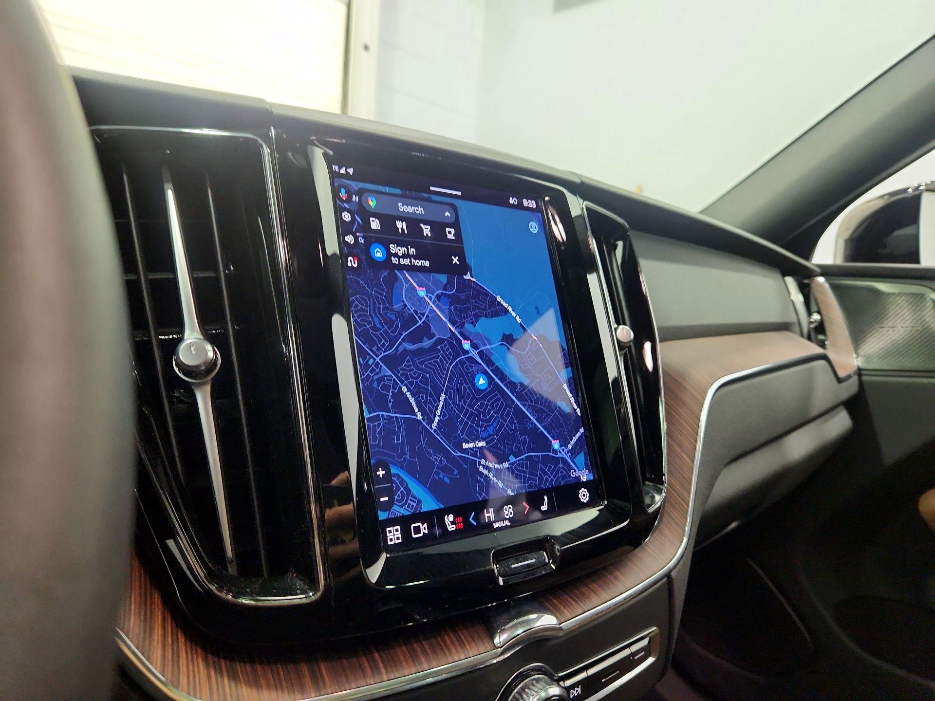 Thumbnail: 2023 Volvo XC60 - 14