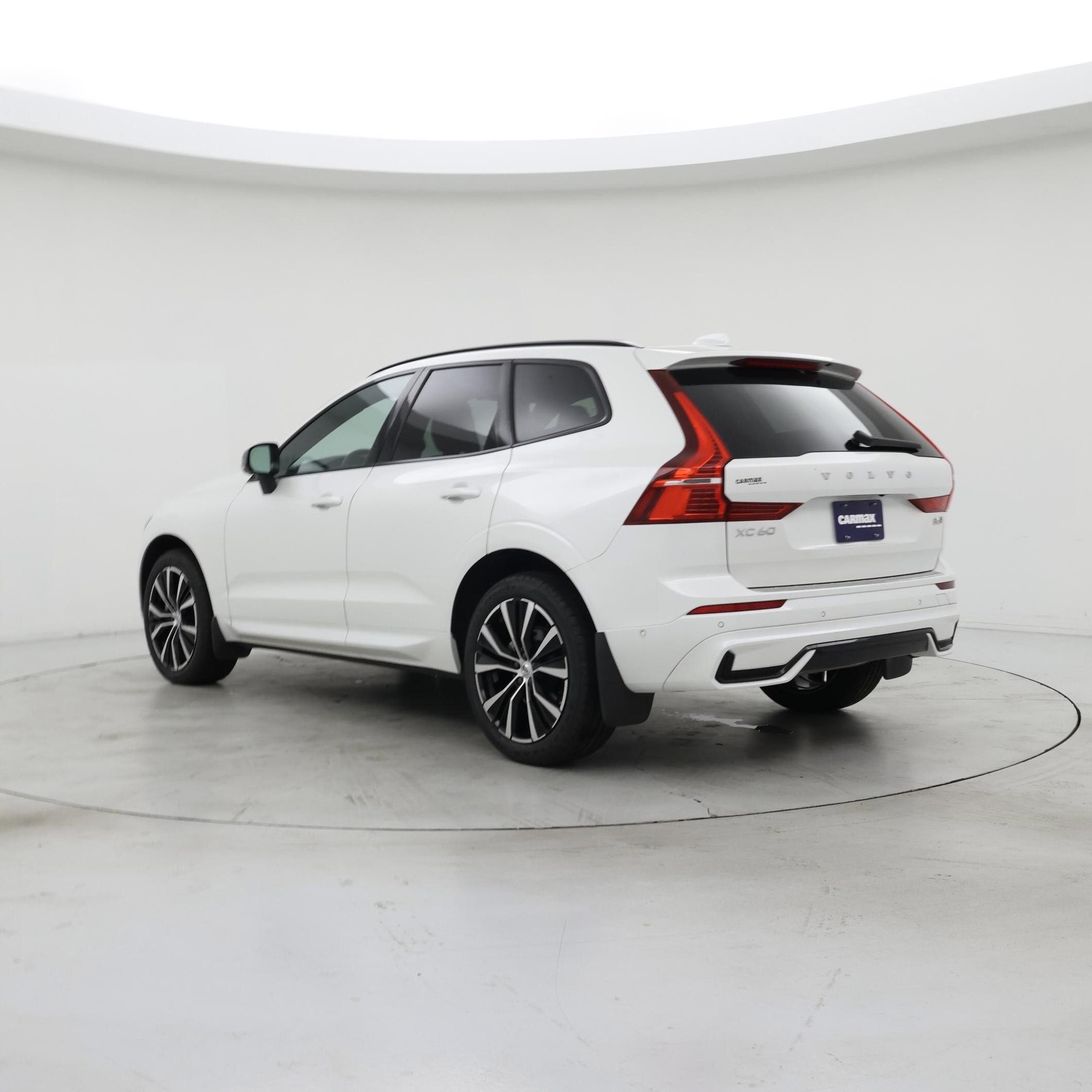Thumbnail: 2023 Volvo XC60 - 2