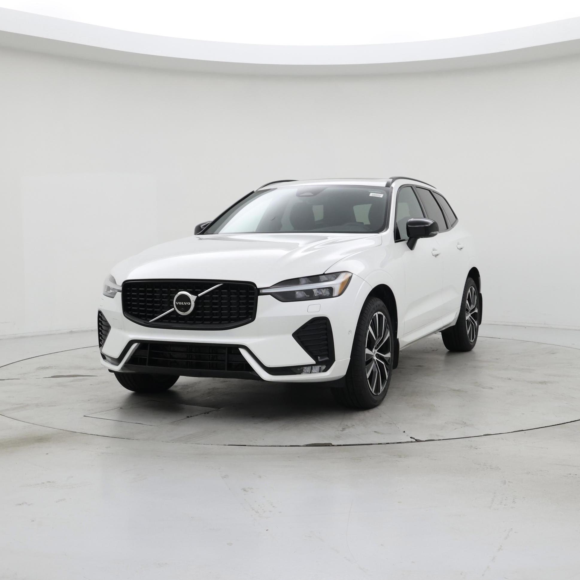Thumbnail: 2023 Volvo XC60 - 4