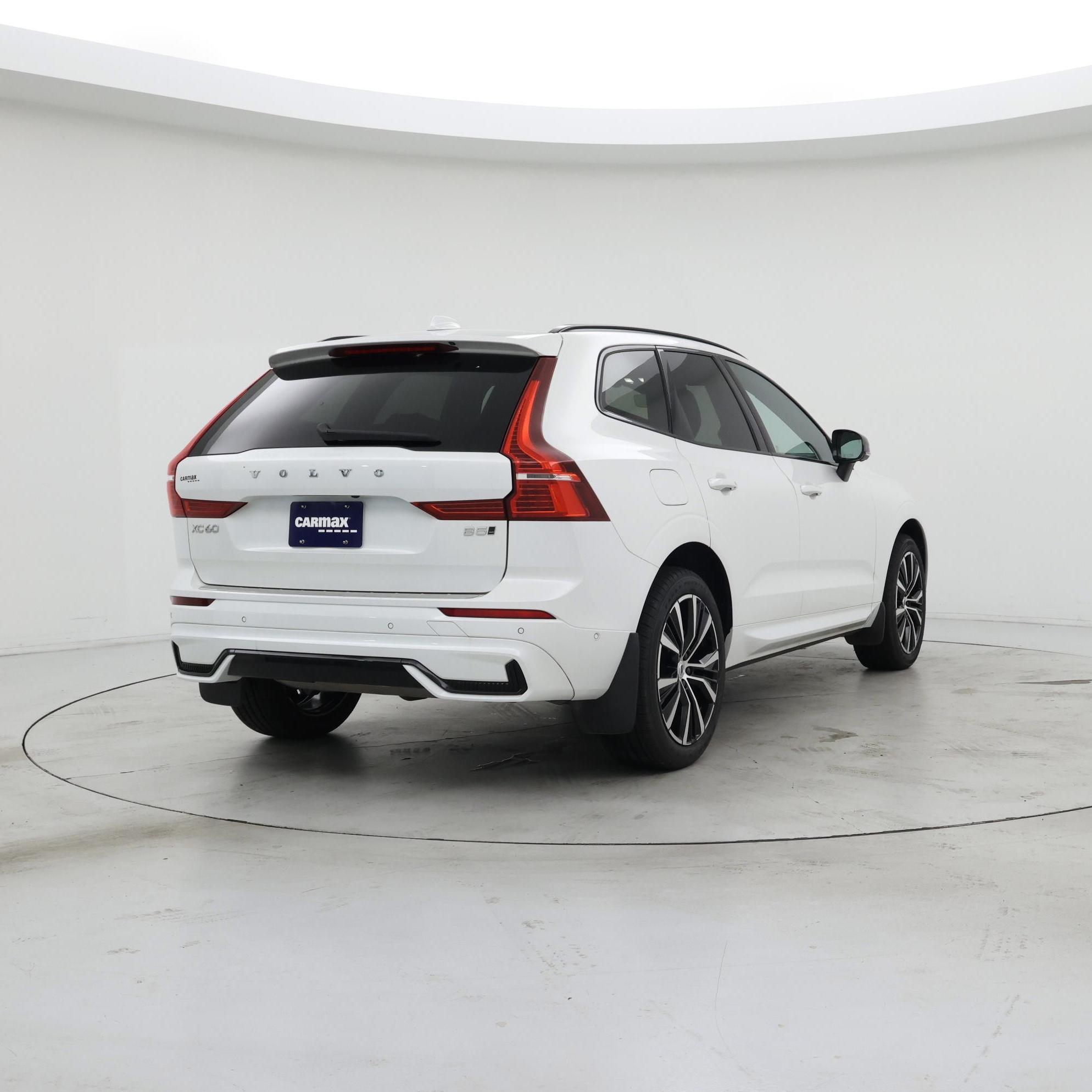 Thumbnail: 2023 Volvo XC60 - 8