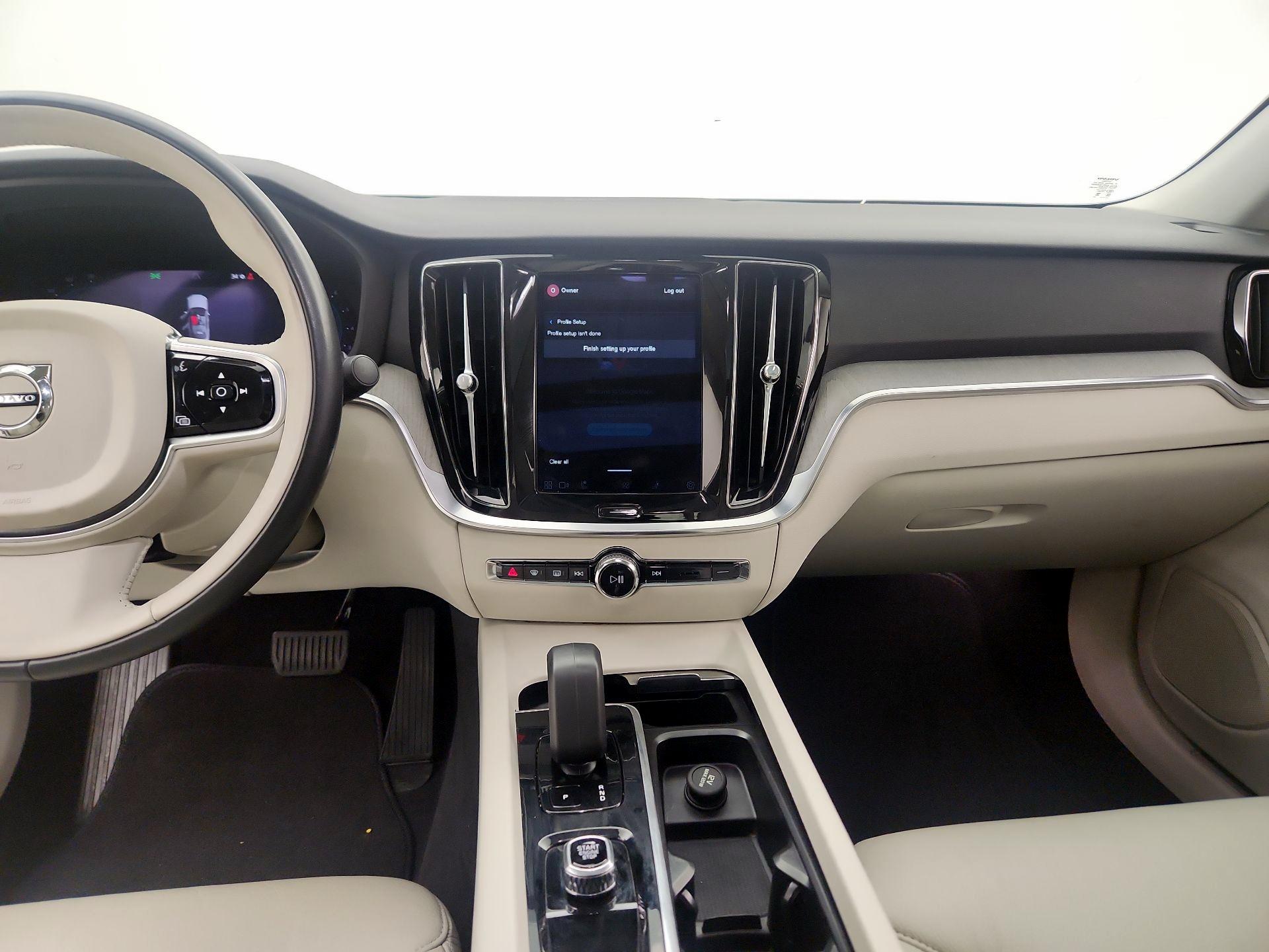 Thumbnail: 2023 Volvo S60 - 9