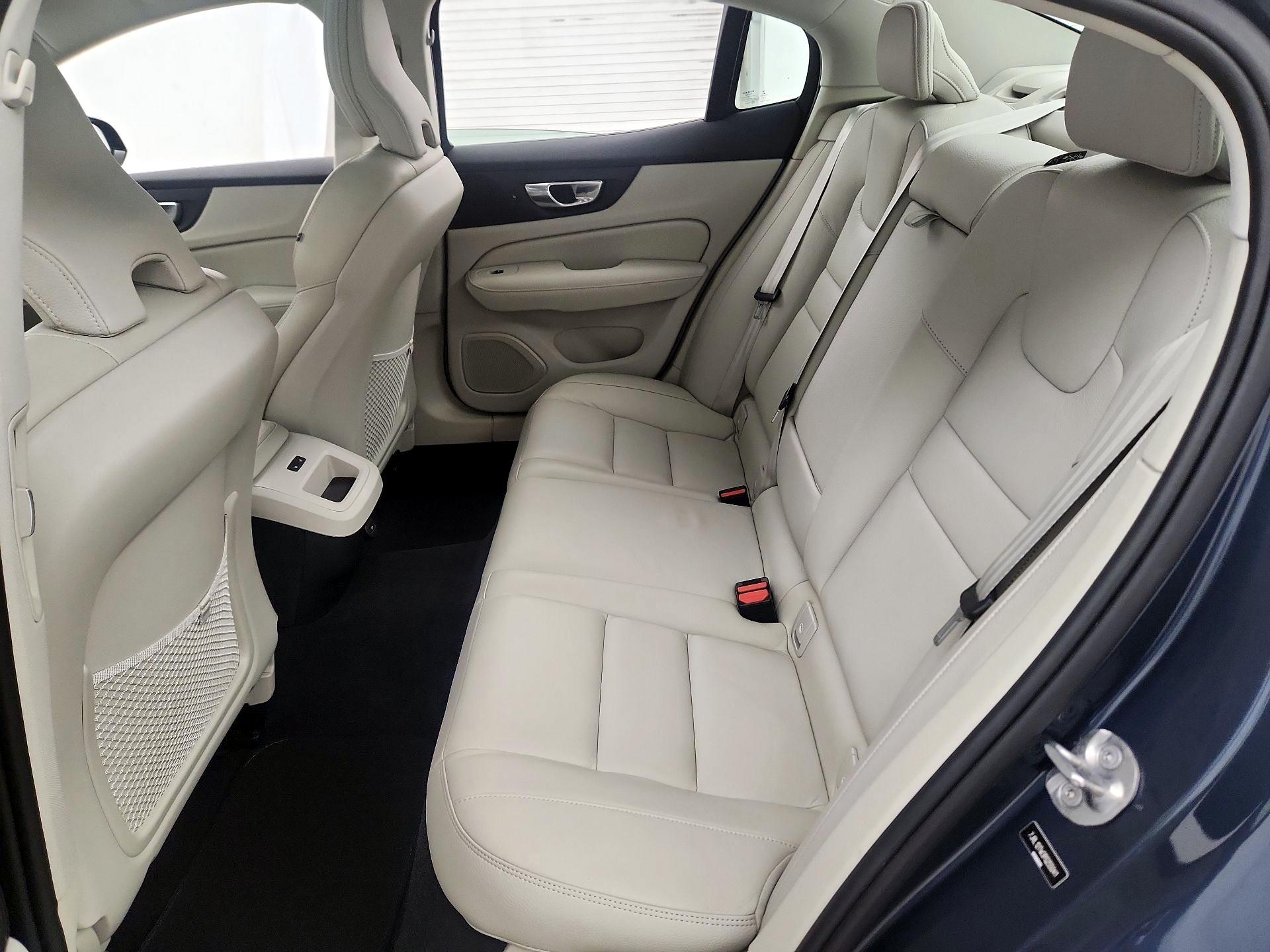 Thumbnail: 2023 Volvo S60 - 20