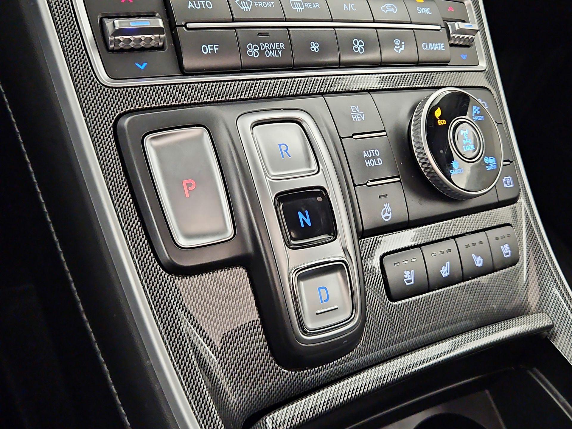 Thumbnail: 2022 Hyundai Santa Fe - 18