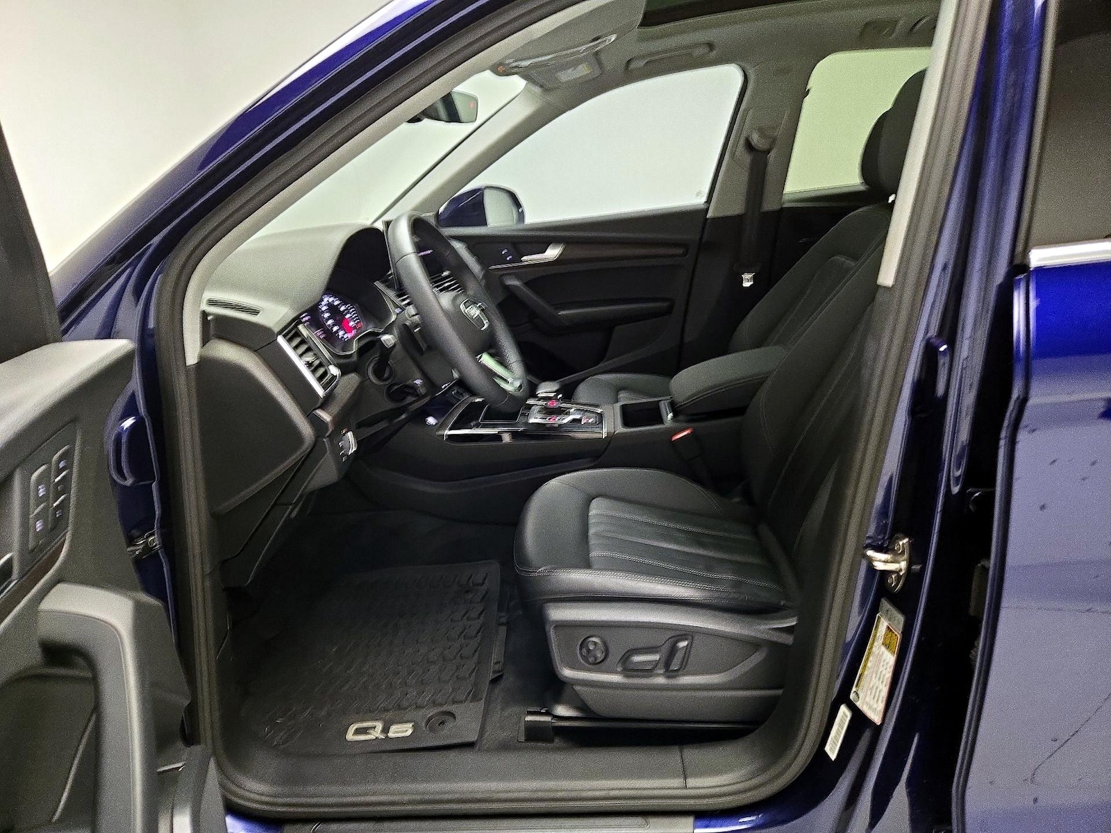 2022 Audi Q5 Premium - Photo 12