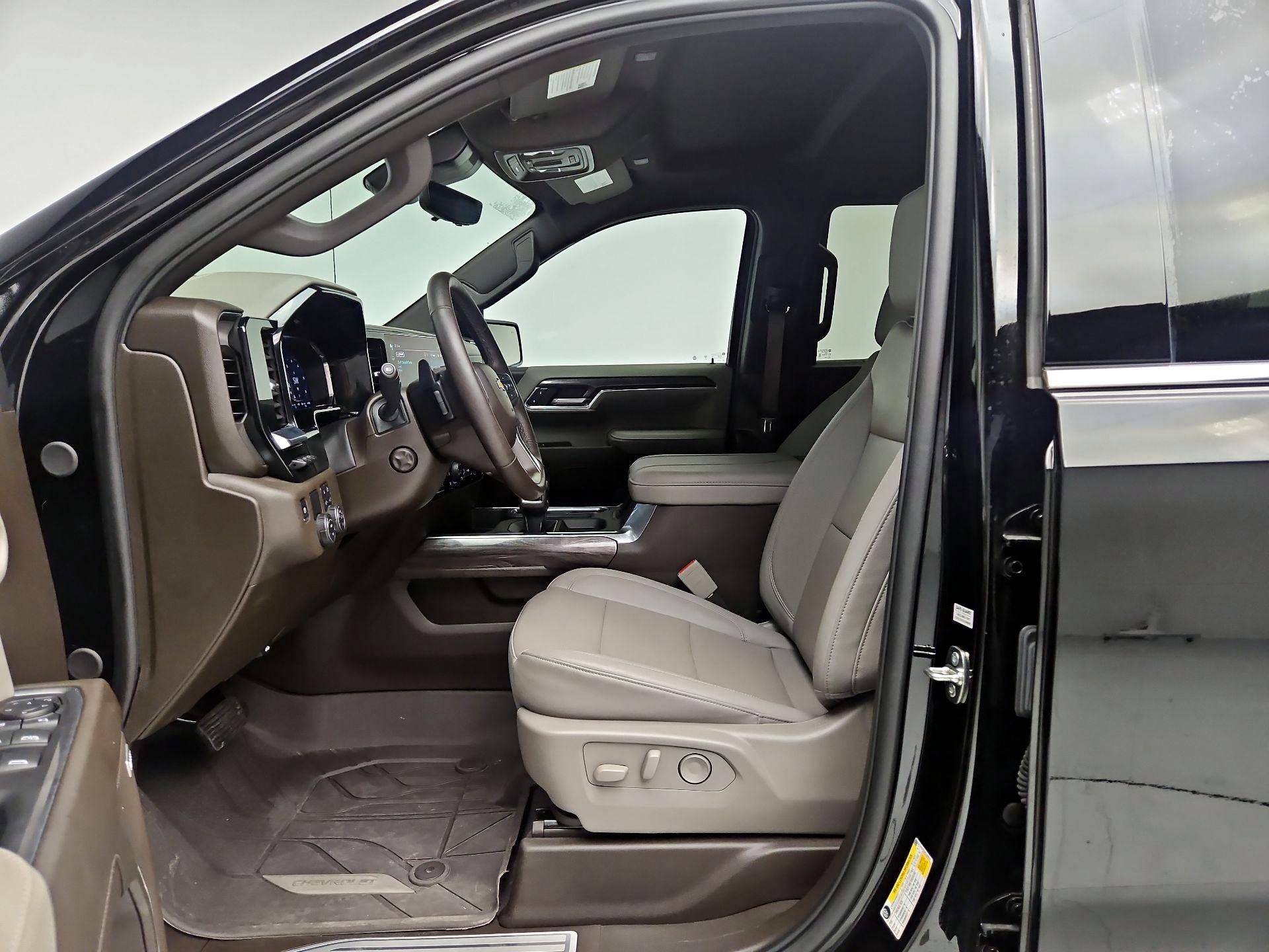 Thumbnail: 2024 Chevrolet Silverado 1500 - 11