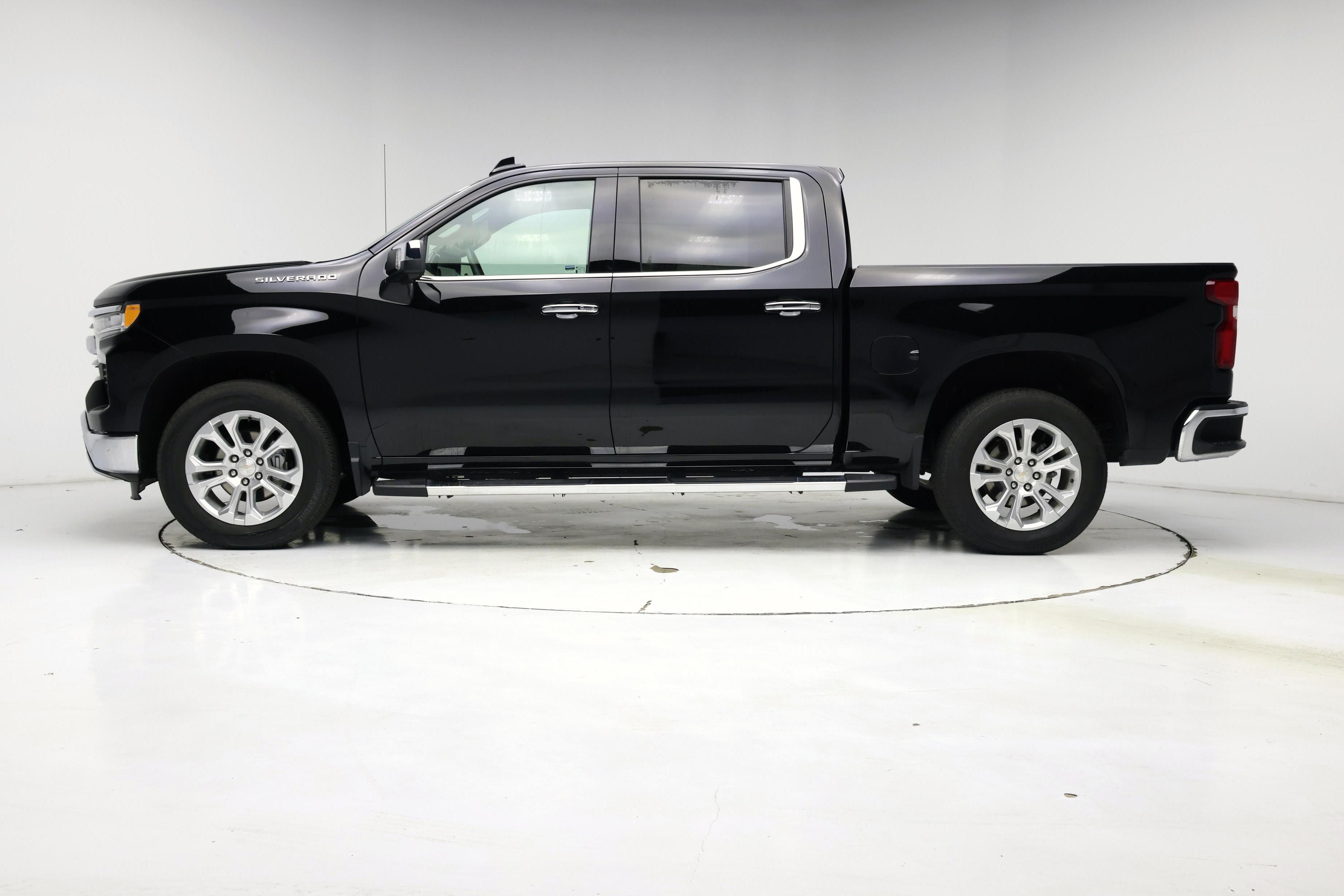 Thumbnail: 2024 Chevrolet Silverado 1500 - 3