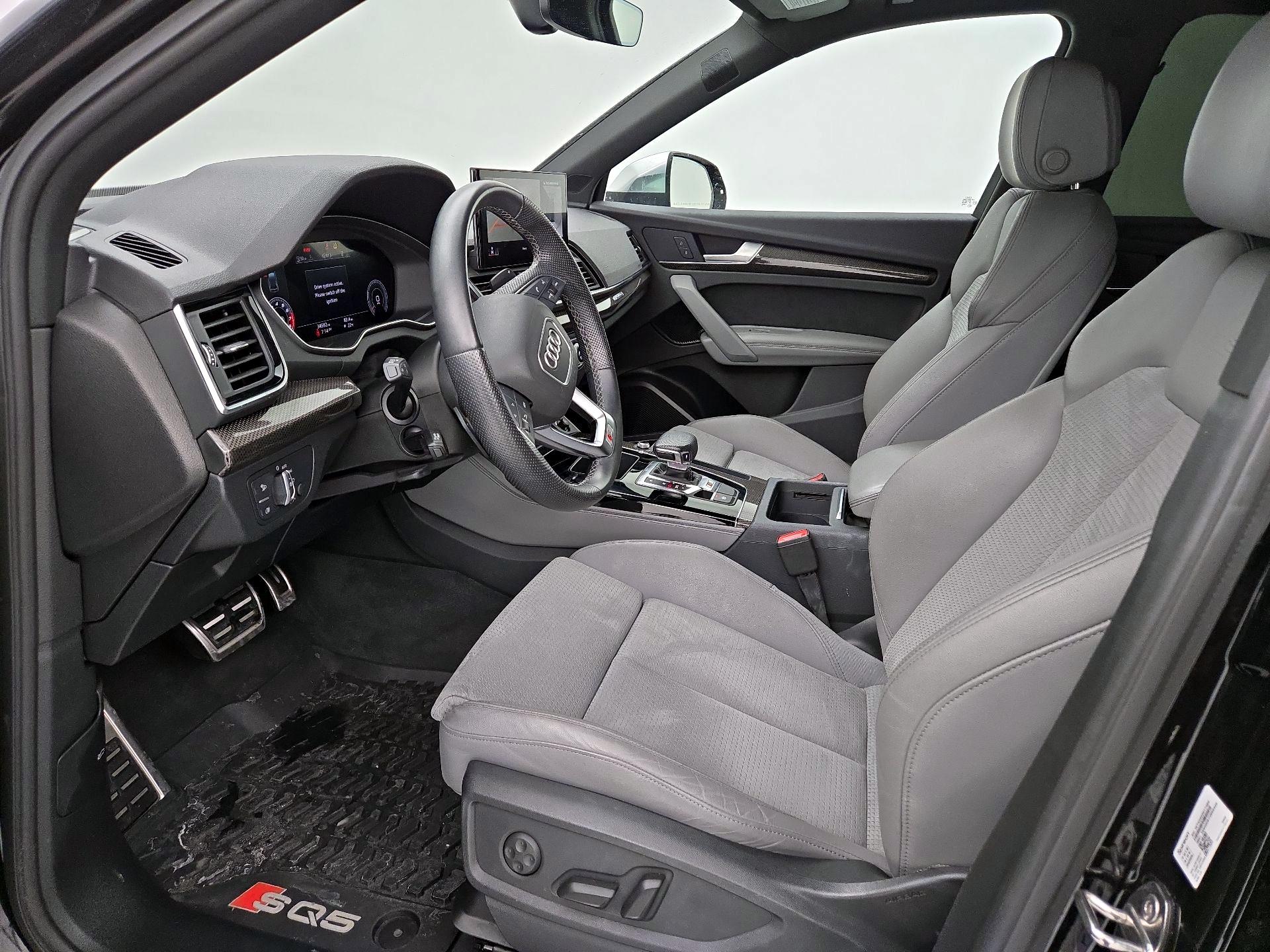 Thumbnail: 2022 Audi SQ5 - 11