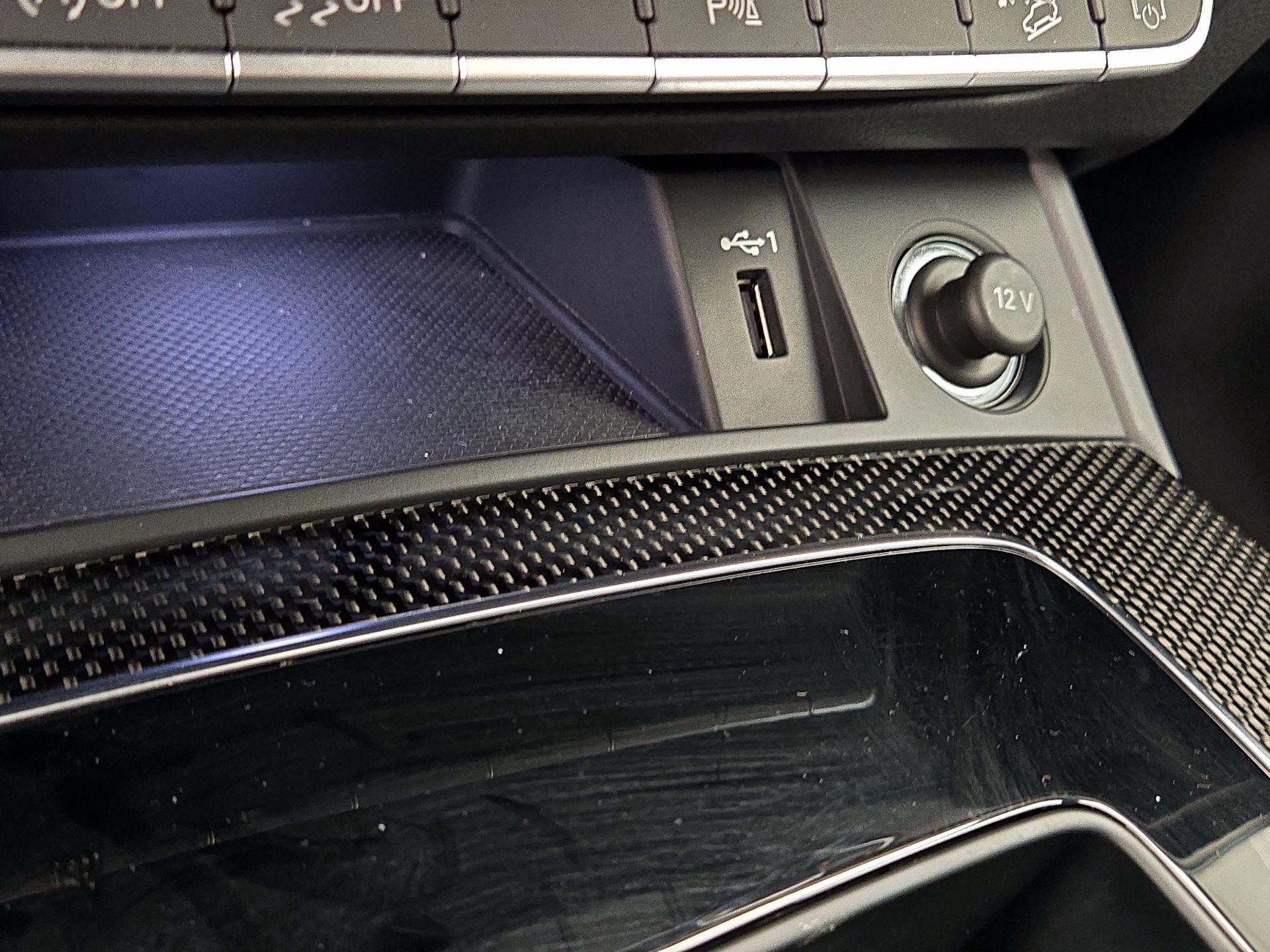 Thumbnail: 2022 Audi SQ5 - 18