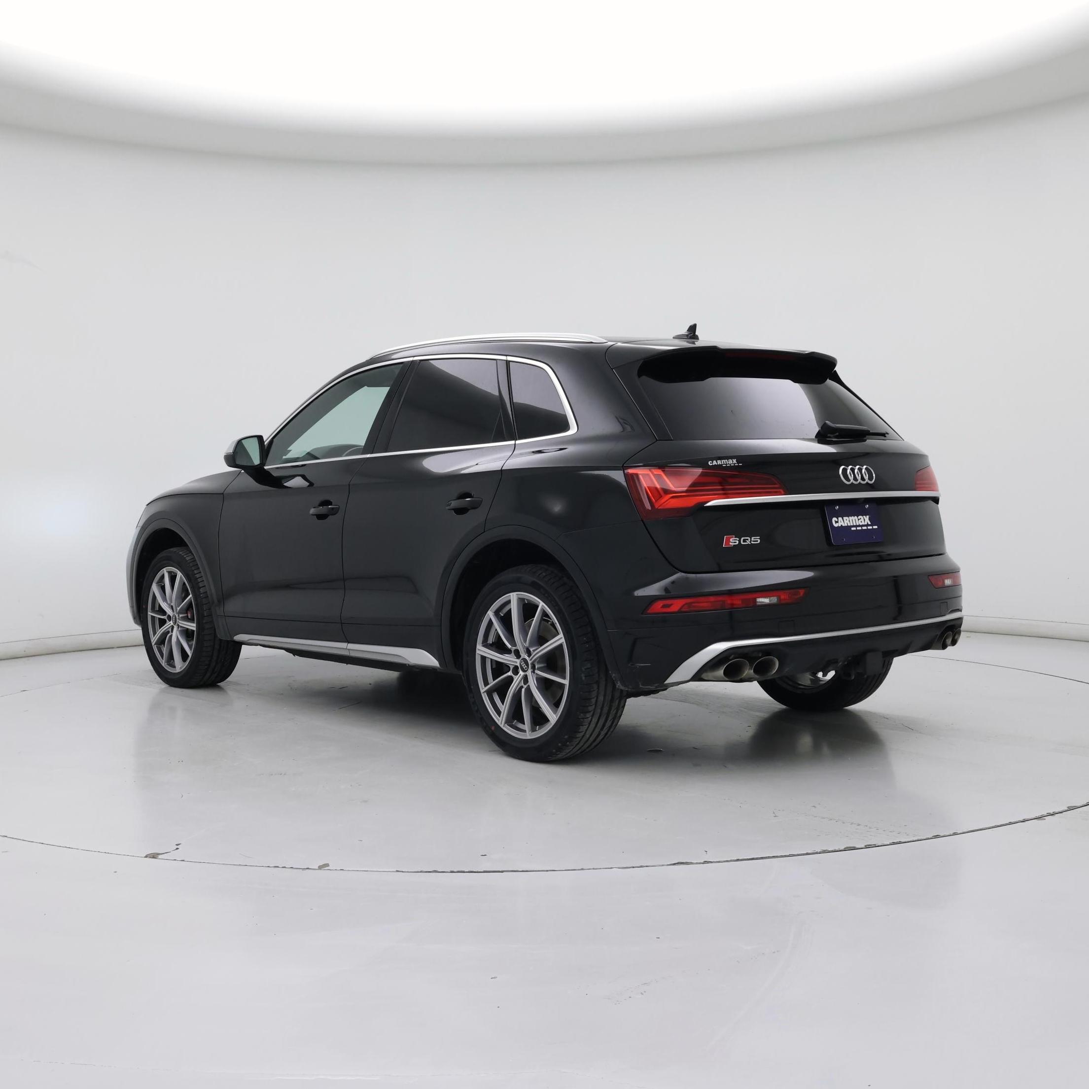 Thumbnail: 2022 Audi SQ5 - 2