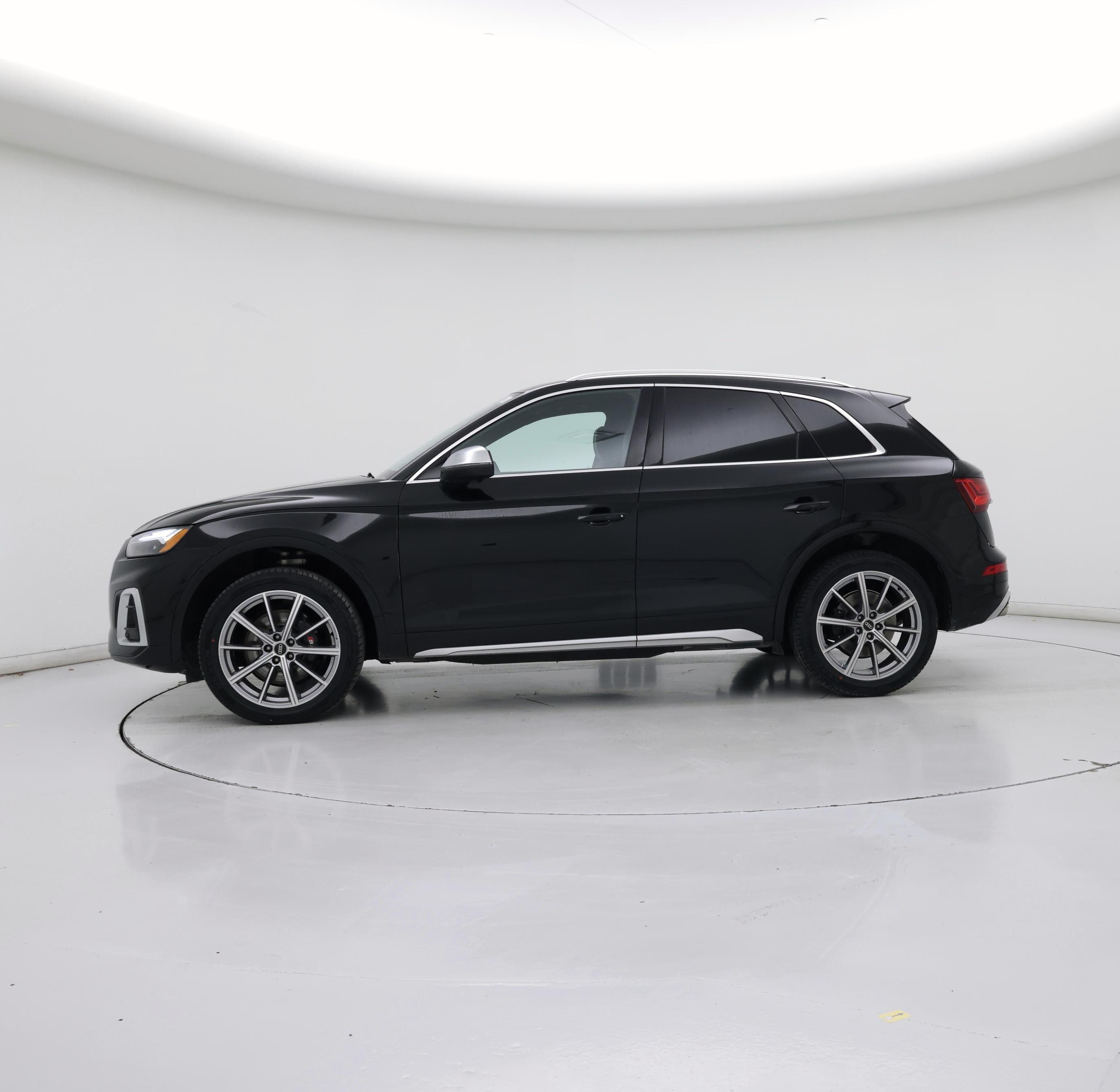 Thumbnail: 2022 Audi SQ5 - 3