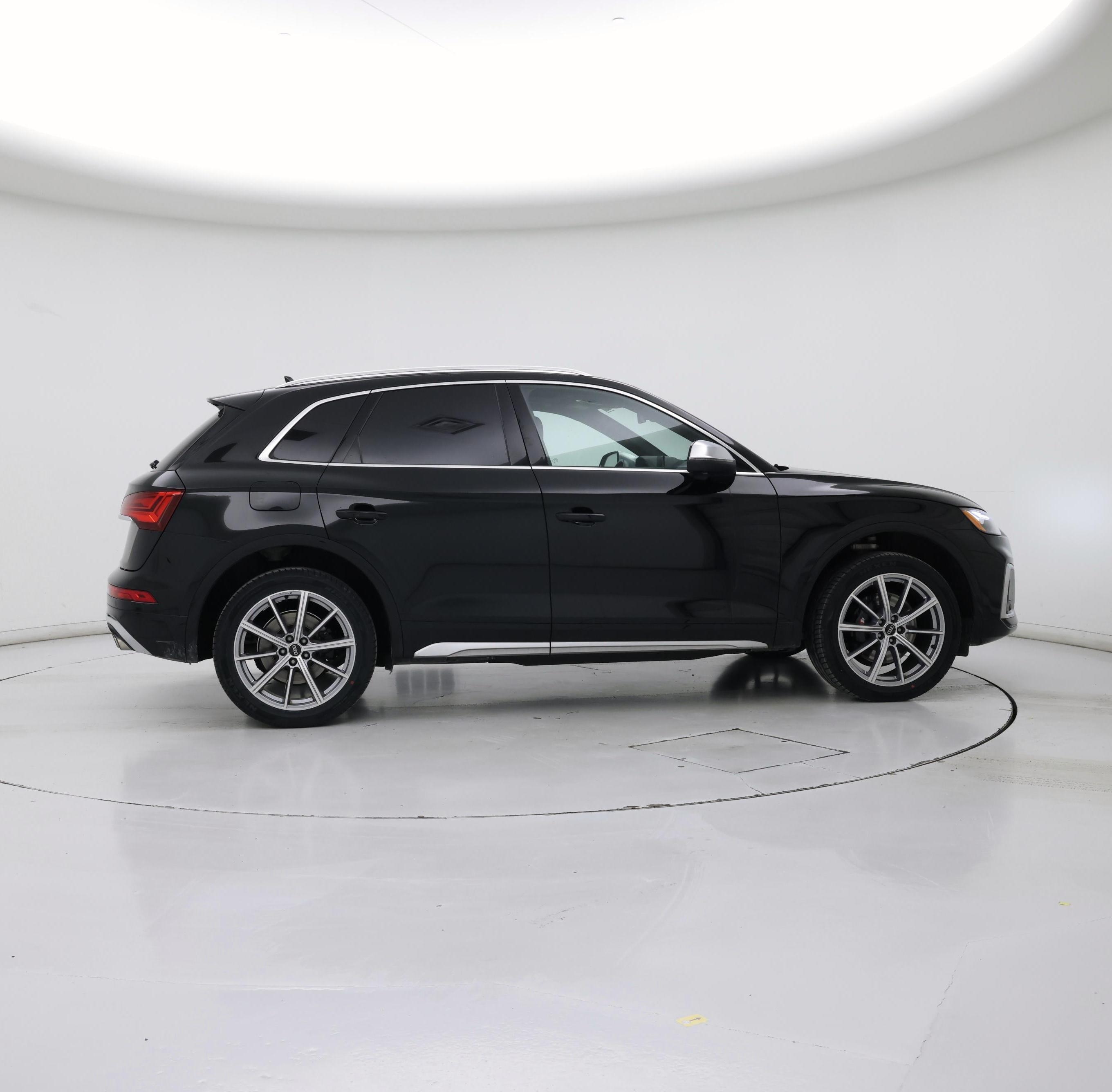 Thumbnail: 2022 Audi SQ5 - 7