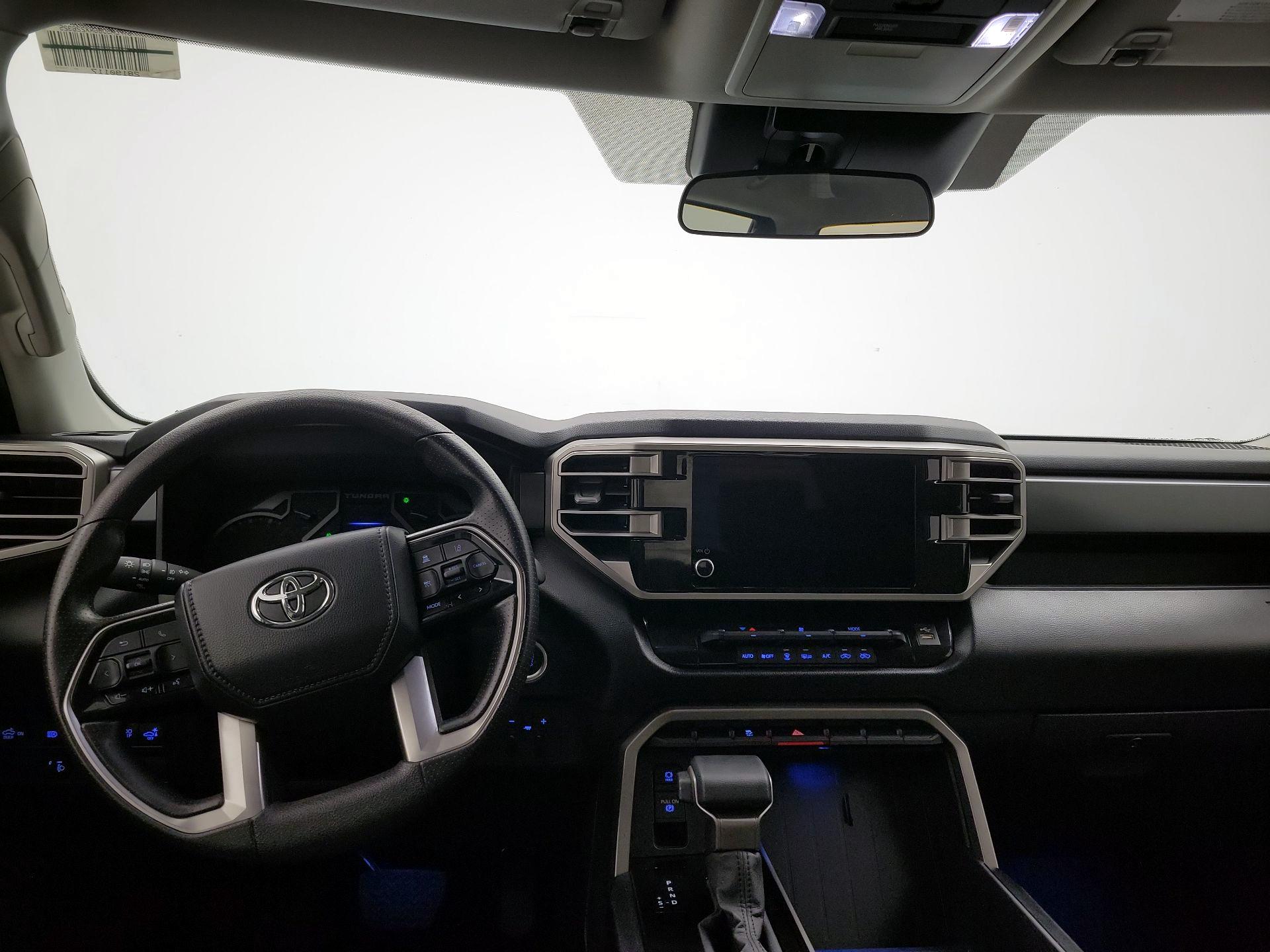 Thumbnail: 2024 Toyota Tundra - 9